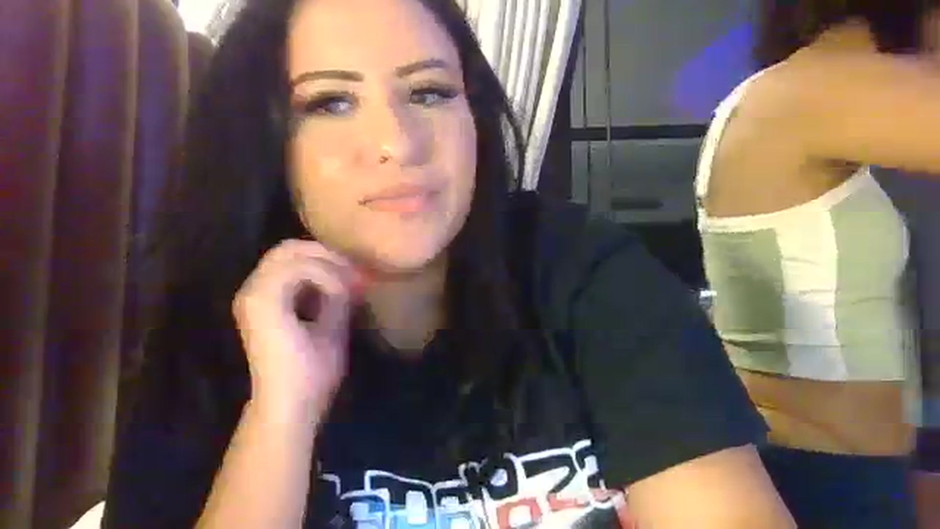 Gallery image thumbnail from Kamila__'s myfreecams stream on, 08/15/2023, 04:04 image 3 of 20
