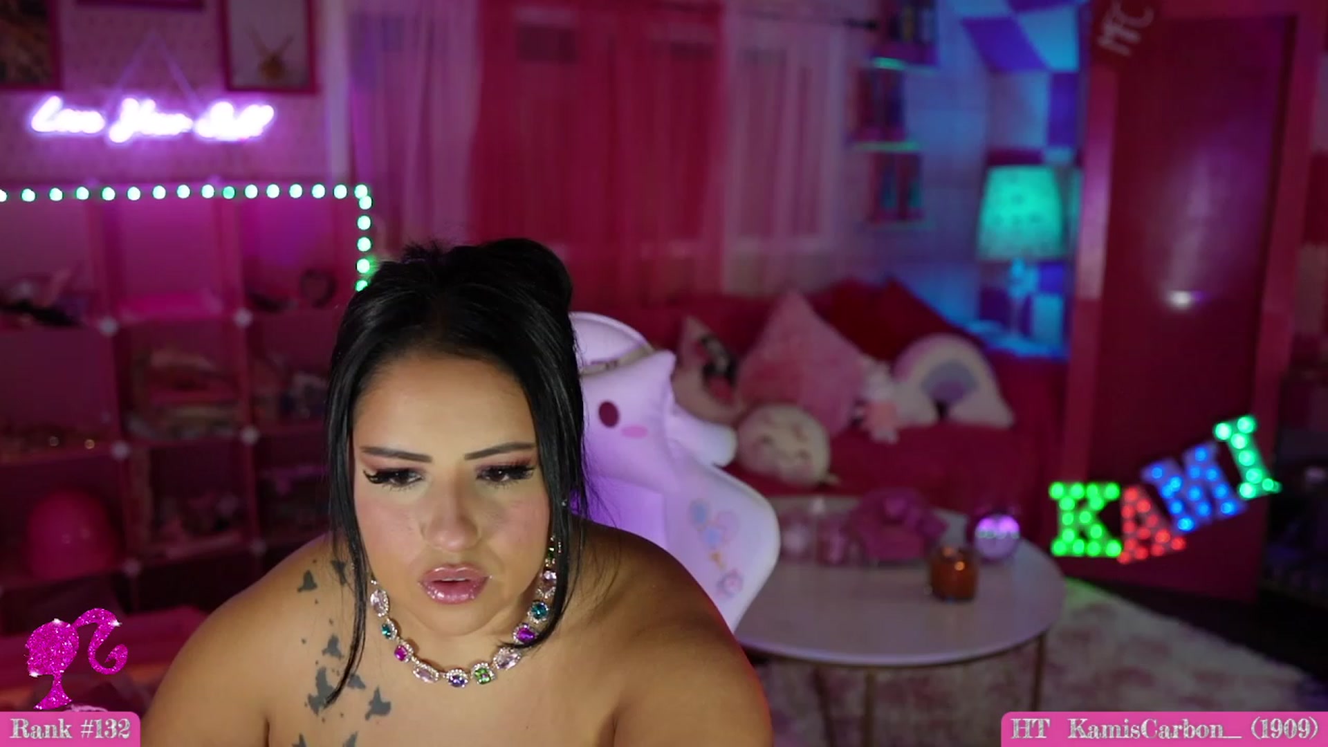 Gallery image thumbnail from Kamila__'s myfreecams stream on, 09/09/2023, 04:12 image 2 of 20