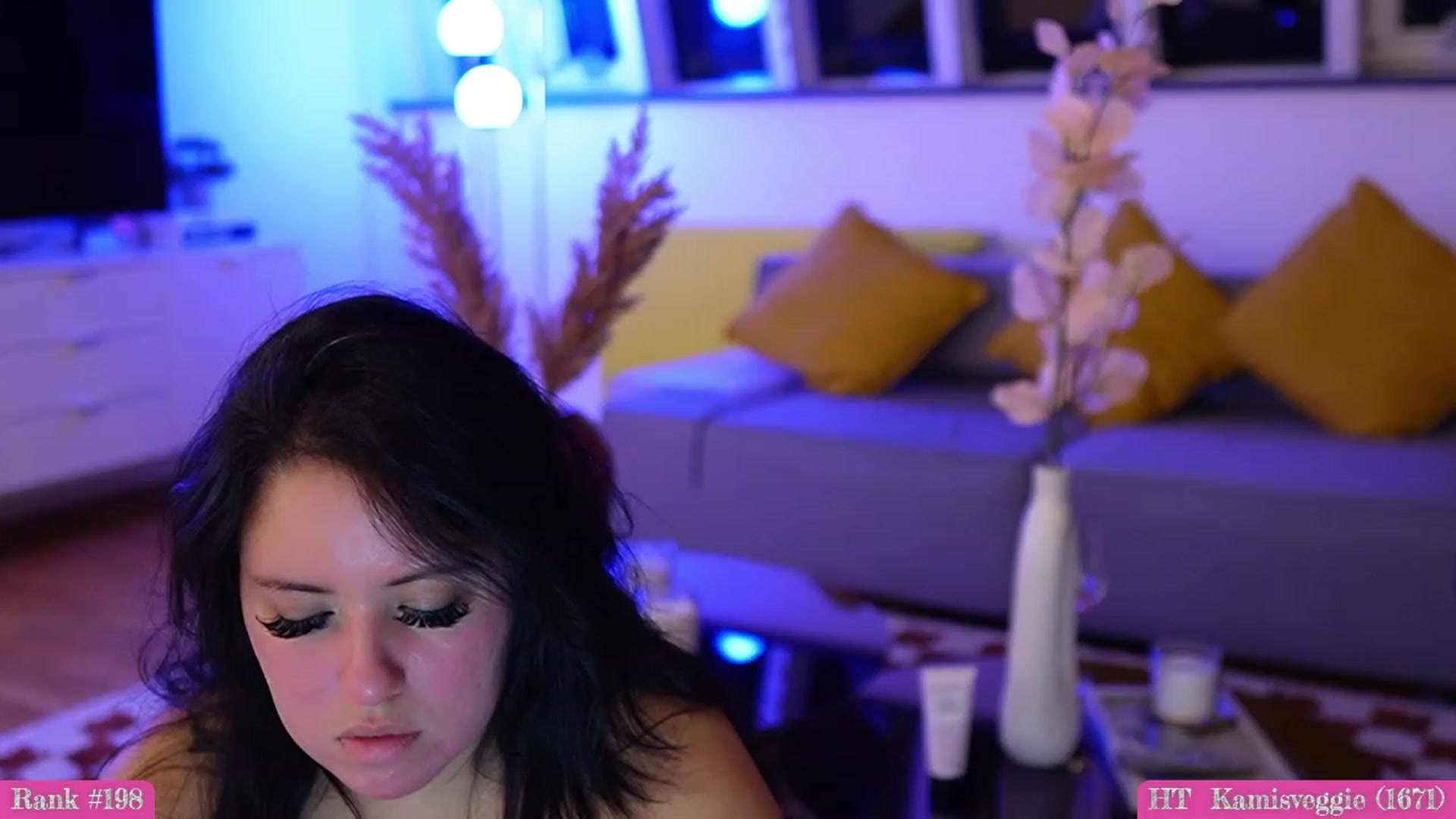 Gallery image thumbnail from Kamila__'s myfreecams stream on, 09/18/2023, 02:34 image 10 of 20