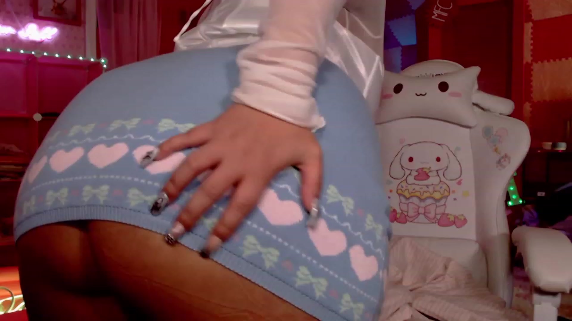 Gallery image thumbnail from Kamila__'s myfreecams stream on, 09/23/2023, 06:36 image 3 of 20