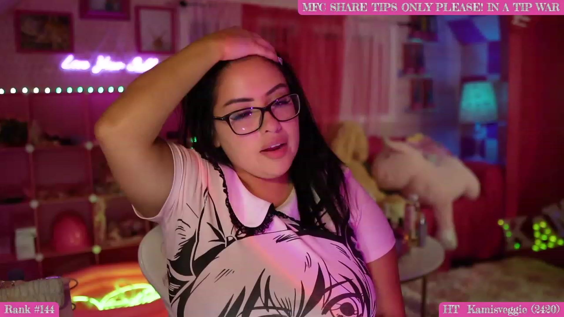 Gallery image thumbnail from Kamila__'s myfreecams stream on, 09/24/2023, 10:04 image 3 of 20