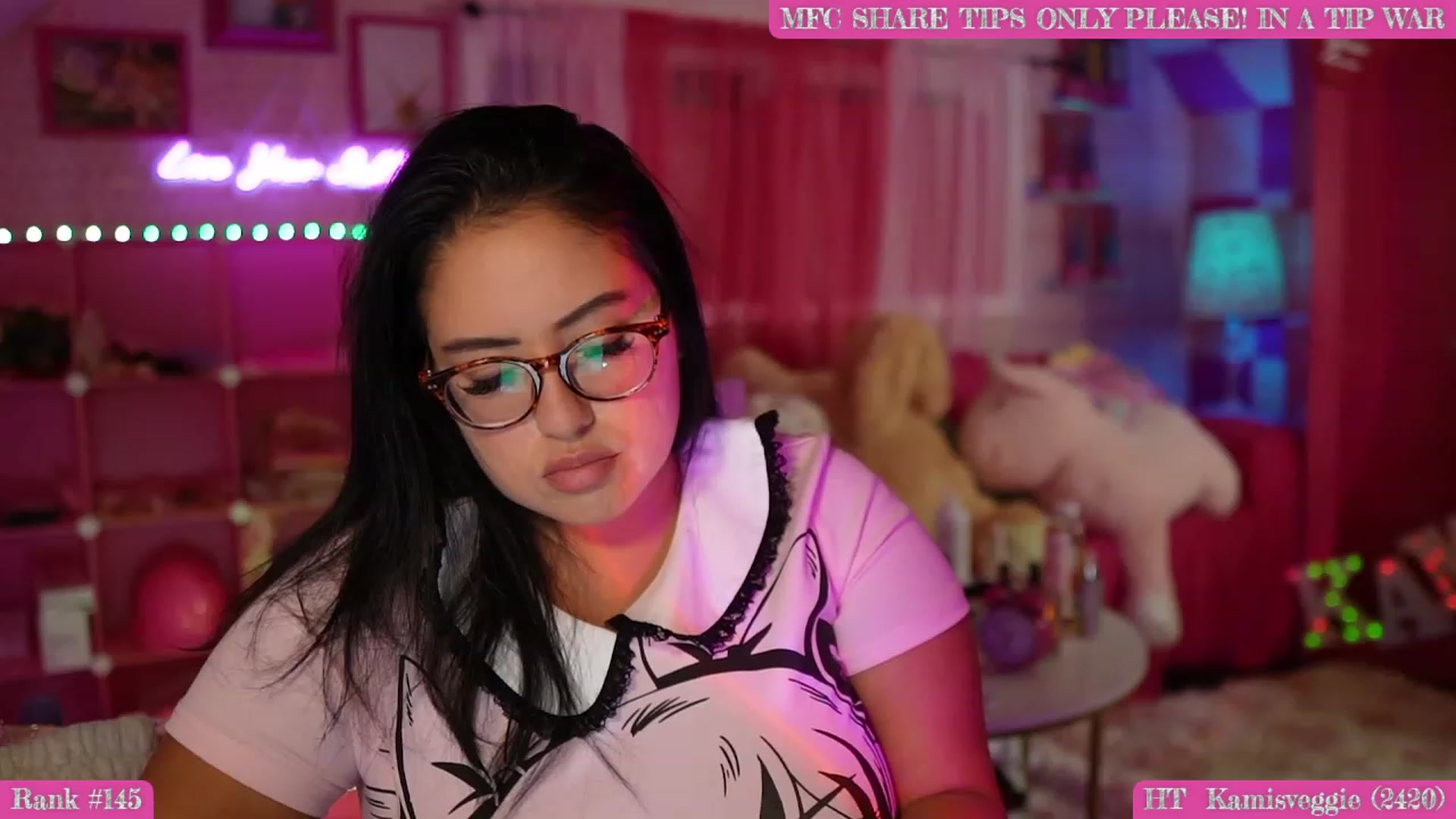 Gallery image thumbnail from Kamila__'s myfreecams stream on, 09/24/2023, 10:04 image 7 of 20