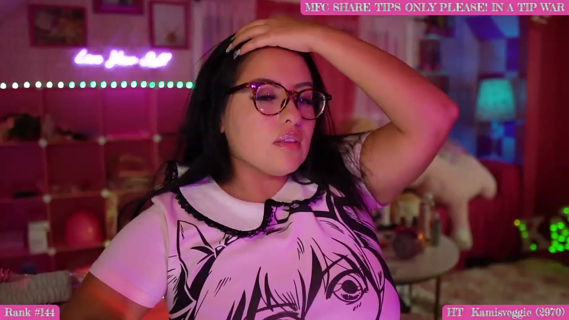 Gallery image thumbnail from Kamila__'s myfreecams stream on, 09/24/2023, 10:04 image 17 of 20