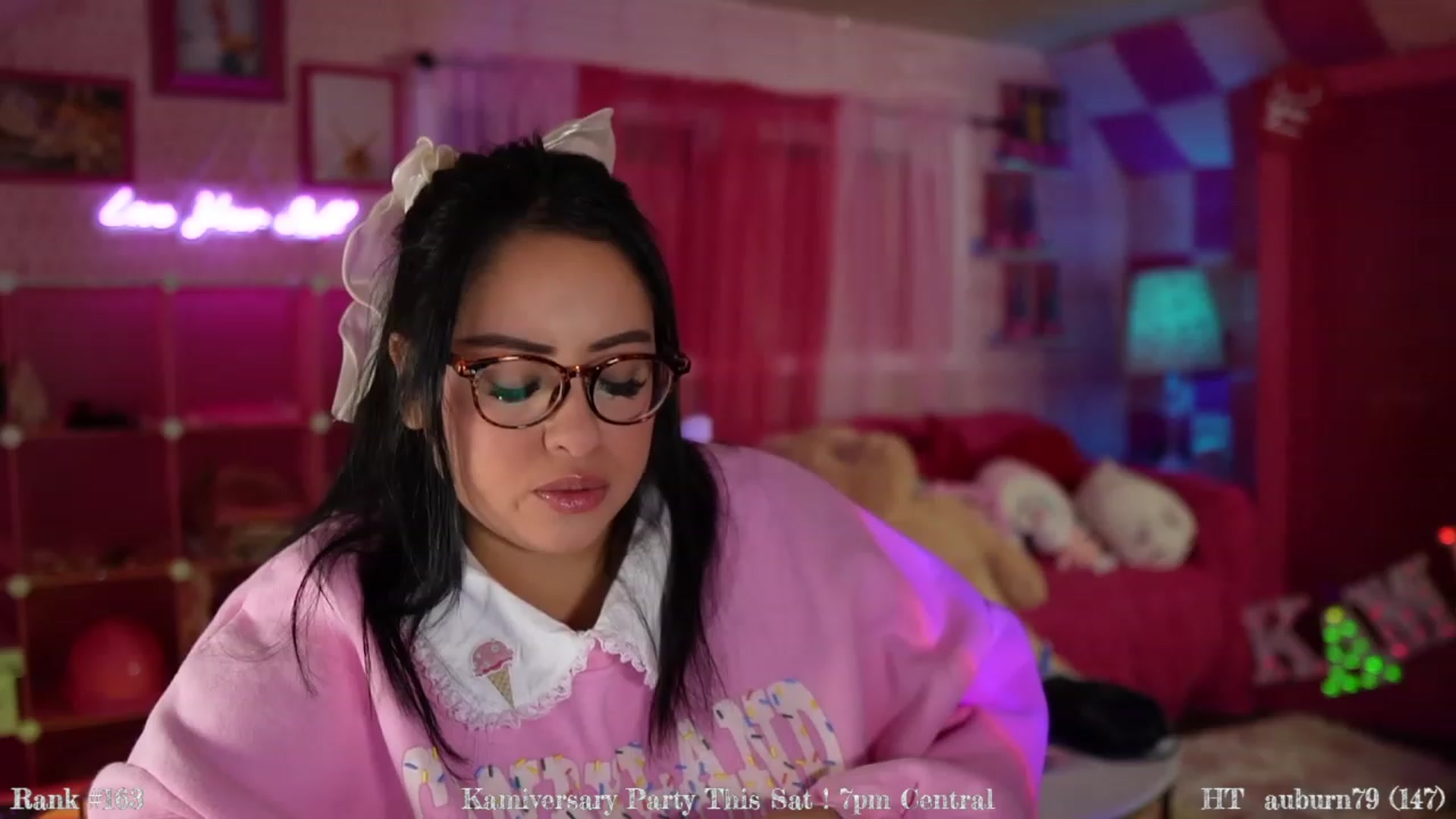 Gallery image thumbnail from Kamila__'s myfreecams stream on, 09/27/2023, 02:30 image 3 of 20