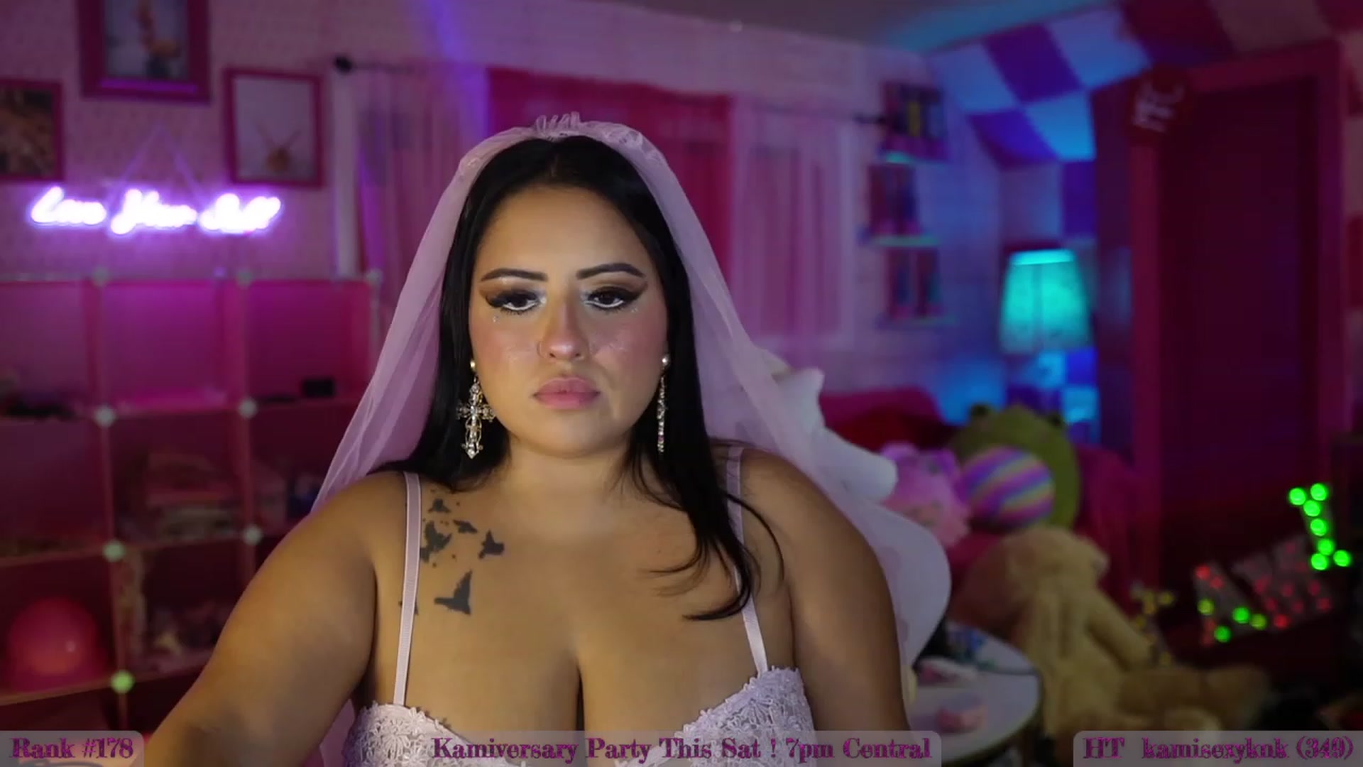 Gallery image thumbnail from Kamila__'s myfreecams stream on, 09/30/2023, 06:57 image 9 of 20