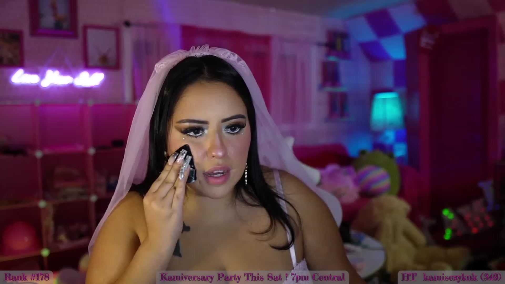 Gallery image thumbnail from Kamila__'s myfreecams stream on, 09/30/2023, 06:57 image 11 of 20