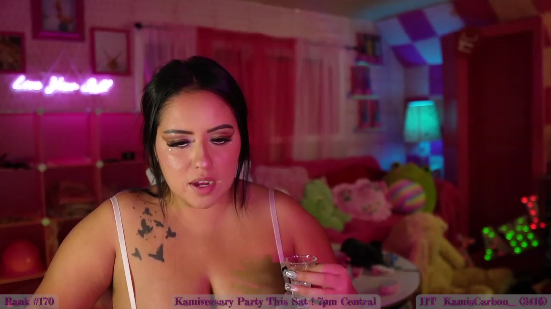 Gallery image thumbnail from Kamila__'s myfreecams stream on, 09/30/2023, 10:13 image 19 of 20