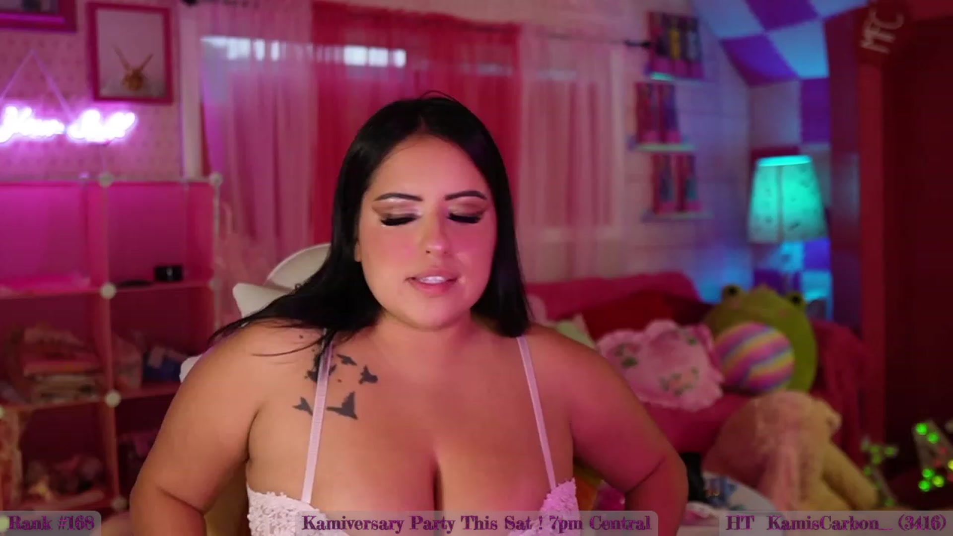 Gallery image thumbnail from Kamila__'s myfreecams stream on, 09/30/2023, 12:30 image 6 of 20