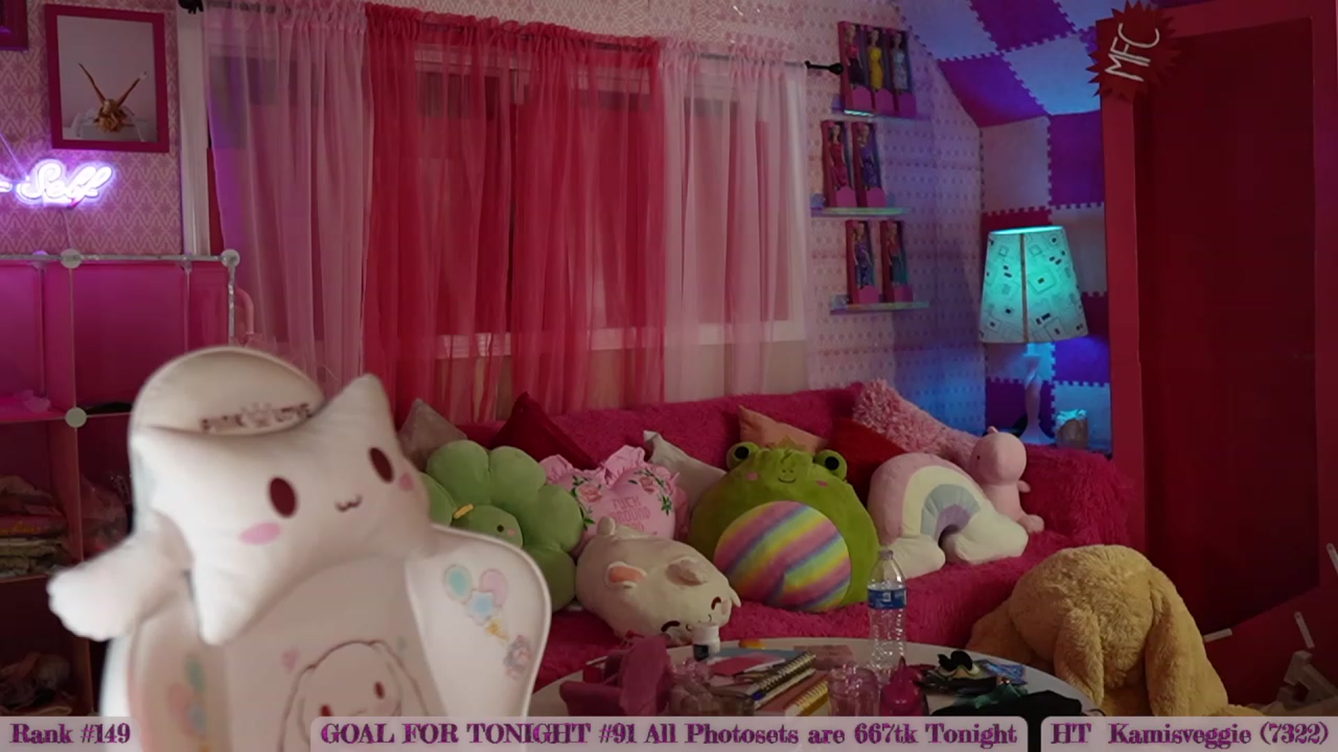 Gallery image thumbnail from Kamila__'s myfreecams stream on, 10/01/2023, 02:20 image 15 of 20