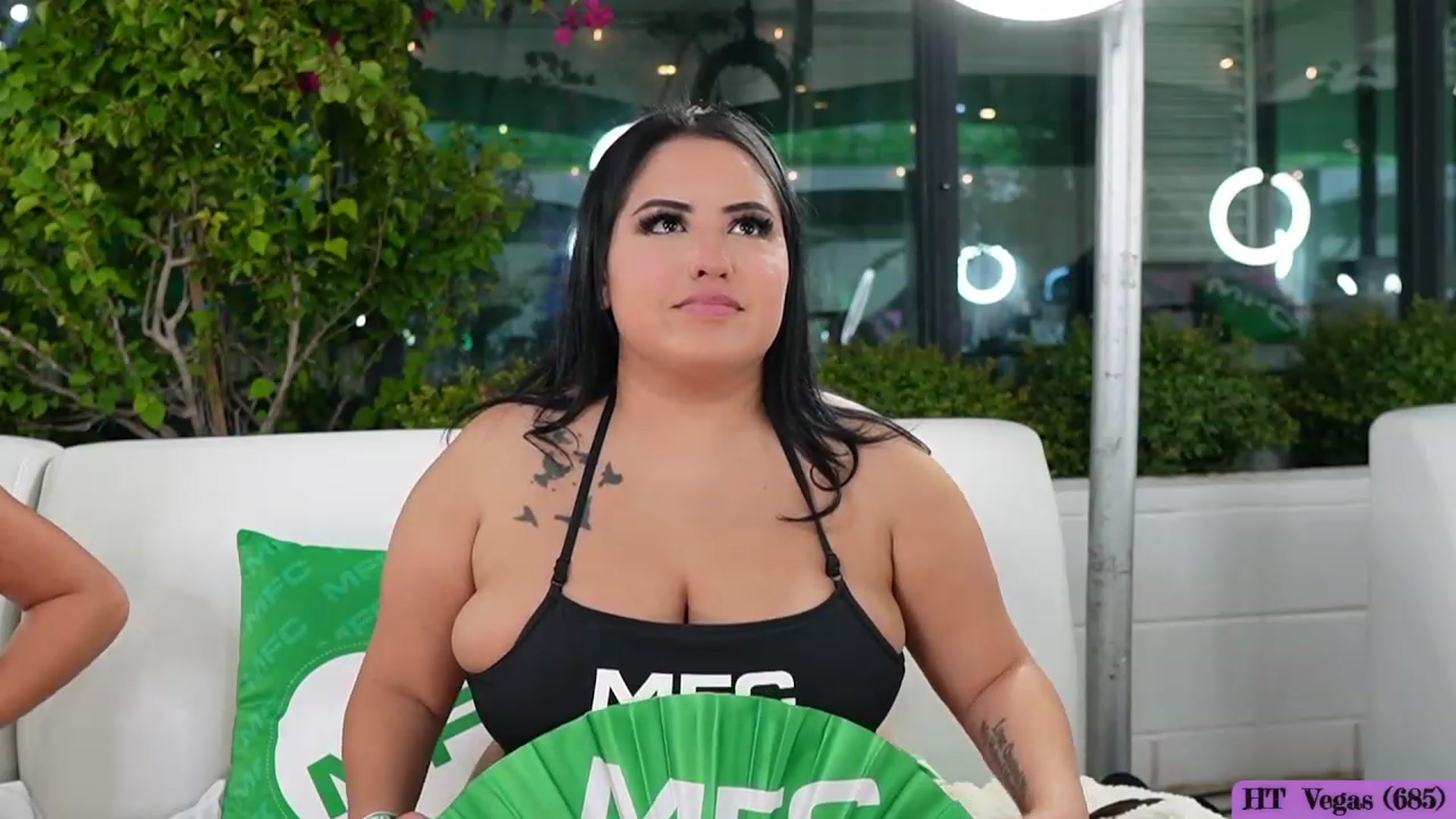 Gallery image thumbnail from Kamila__'s myfreecams stream on, 10/10/2023, 02:21 image 15 of 20