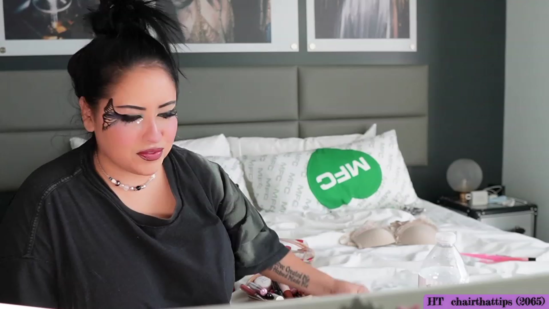 Gallery image thumbnail from Kamila__'s myfreecams stream on, 10/11/2023, 01:00 image 6 of 20