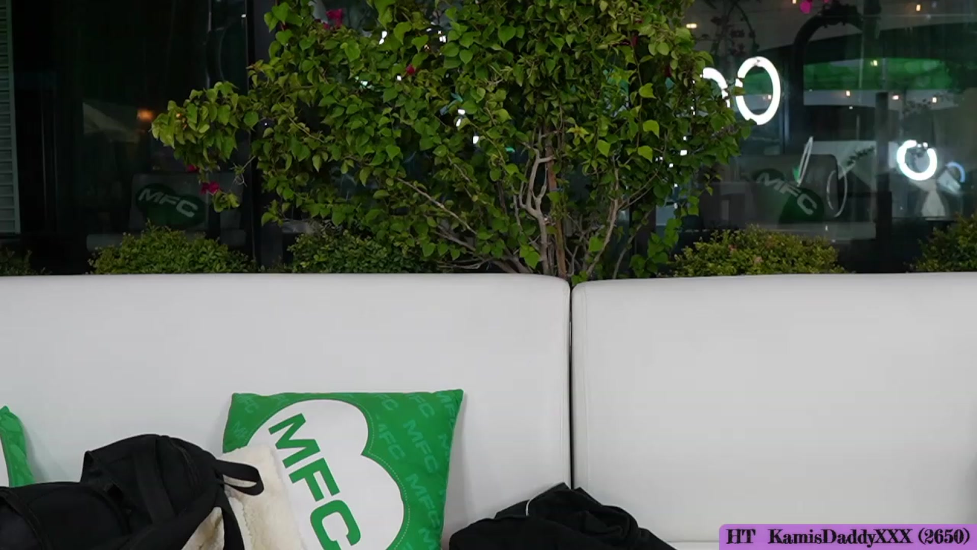 Gallery image thumbnail from Kamila__'s myfreecams stream on, 10/11/2023, 09:26 image 16 of 20