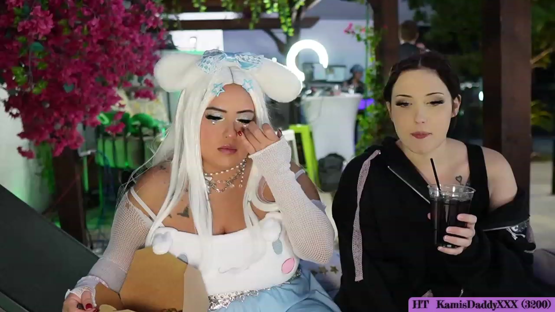 Gallery image thumbnail from Kamila__'s myfreecams stream on, 10/12/2023, 01:33 image 4 of 20