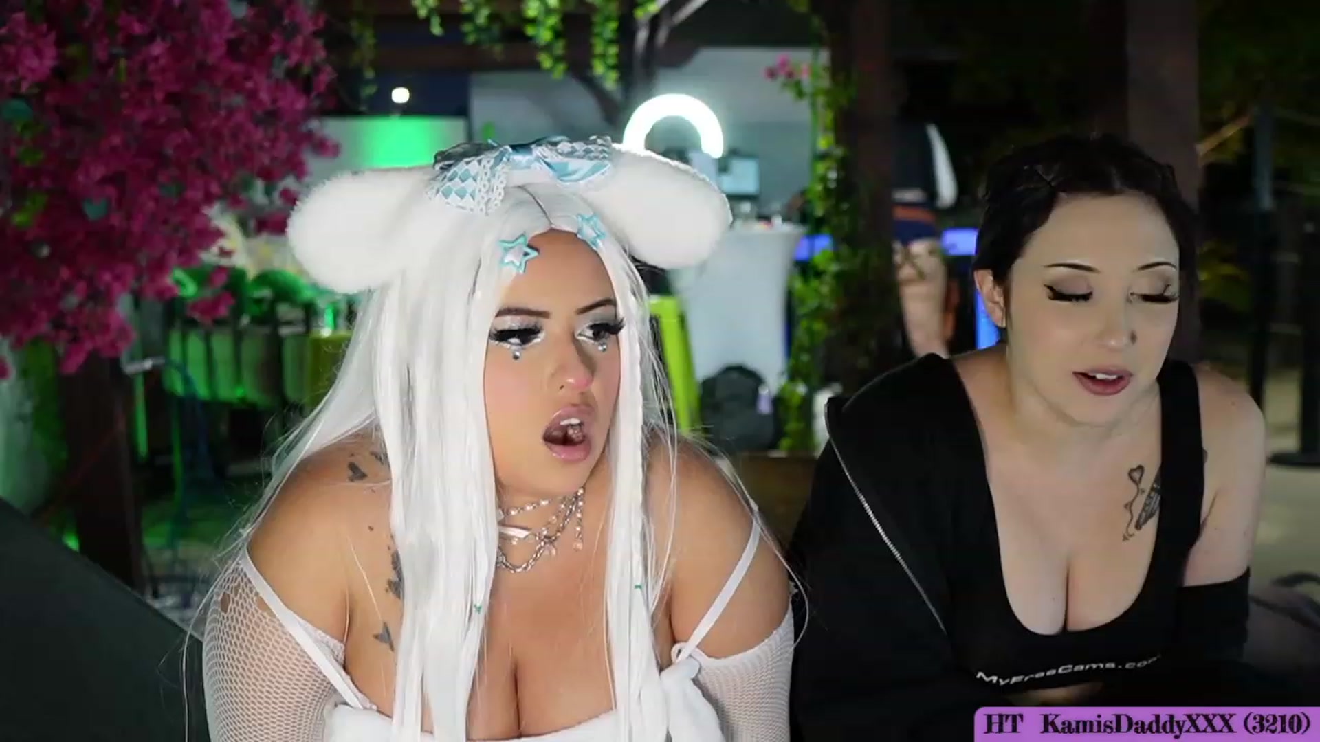 Gallery image thumbnail from Kamila__'s myfreecams stream on, 10/12/2023, 01:55 image 8 of 20