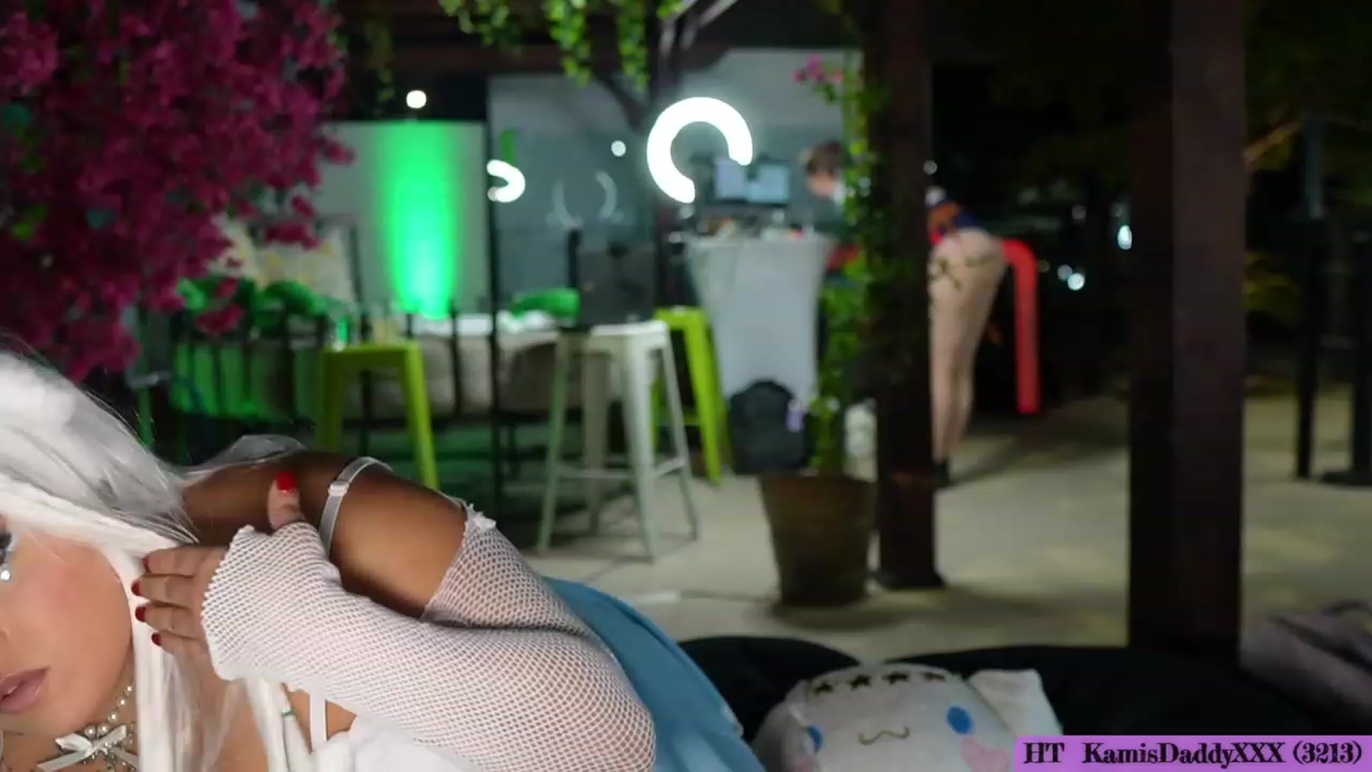Gallery image thumbnail from Kamila__'s myfreecams stream on, 10/12/2023, 01:55 image 13 of 20