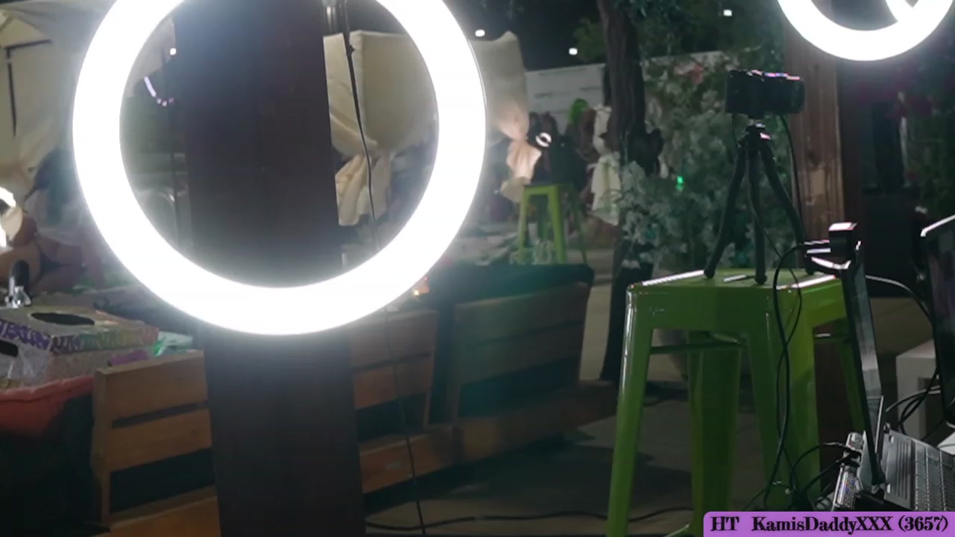 Gallery image thumbnail from Kamila__'s myfreecams stream on, 10/12/2023, 03:06 image 19 of 20