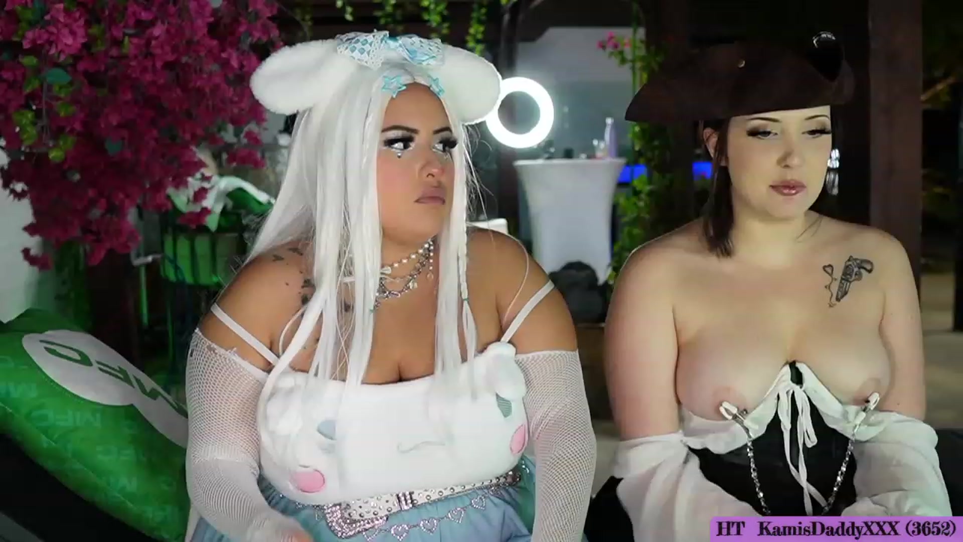 Gallery image thumbnail from Kamila__'s myfreecams stream on, 10/12/2023, 03:06 image 8 of 20