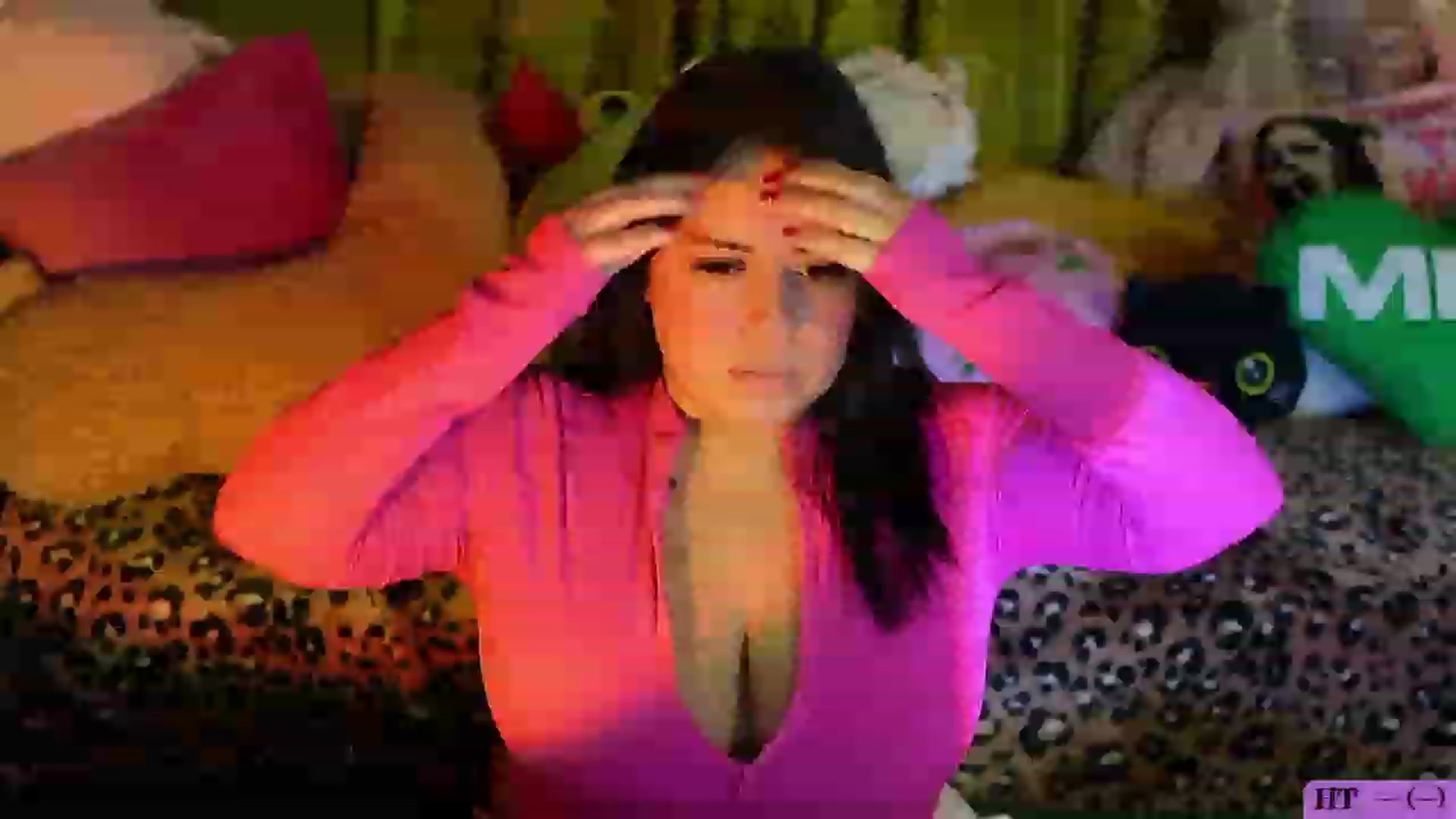 Gallery image thumbnail from Kamila__'s myfreecams stream on, 10/15/2023, 23:21 image 2 of 20