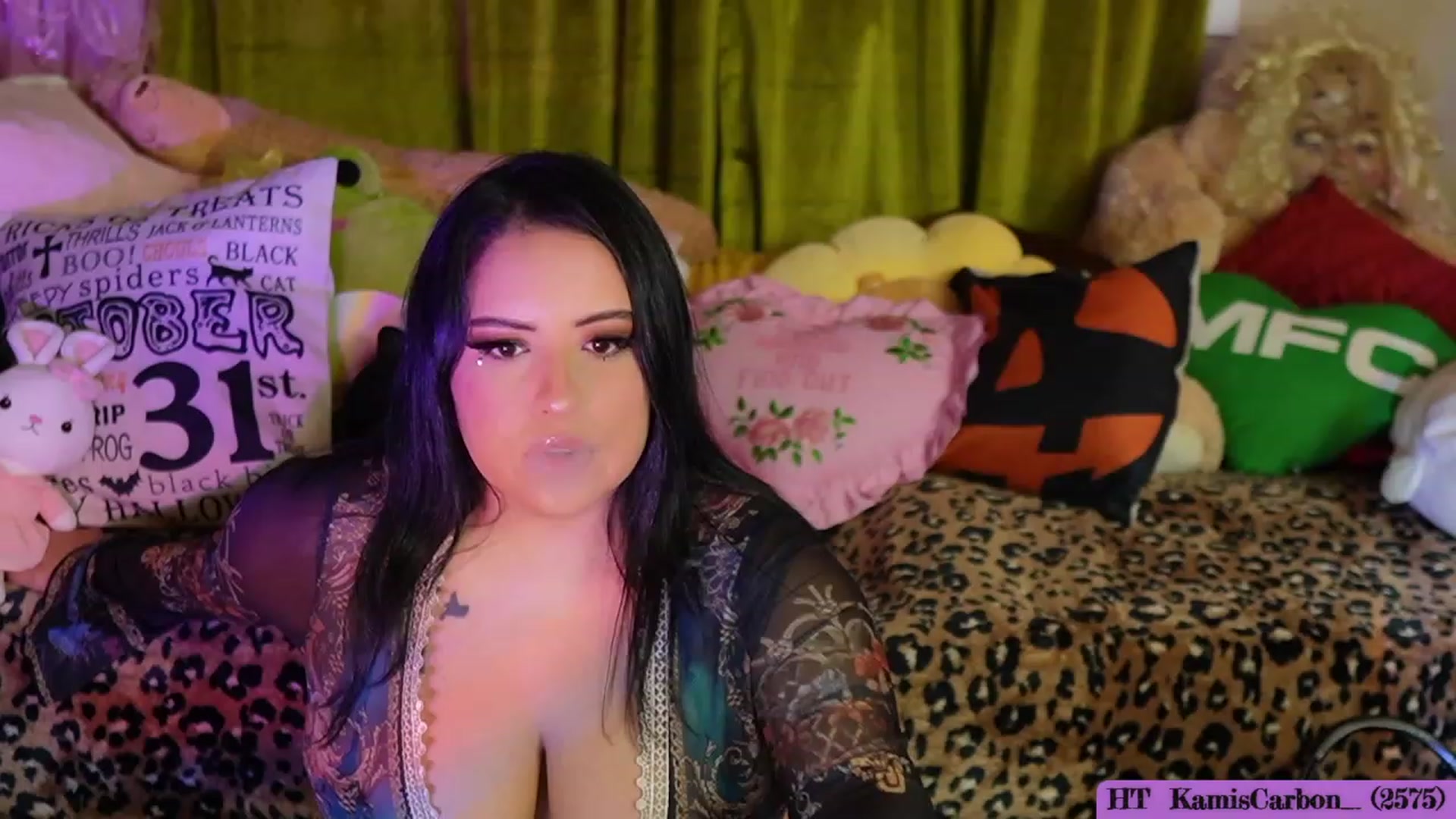 Gallery image thumbnail from Kamila__'s myfreecams stream on, 10/21/2023, 03:12 image 13 of 20