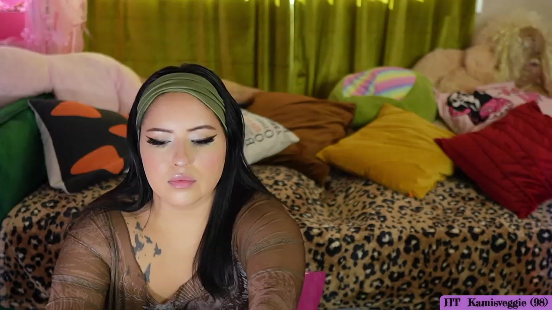 Gallery image thumbnail from Kamila__'s myfreecams stream on, 10/22/2023, 21:17 image 7 of 20