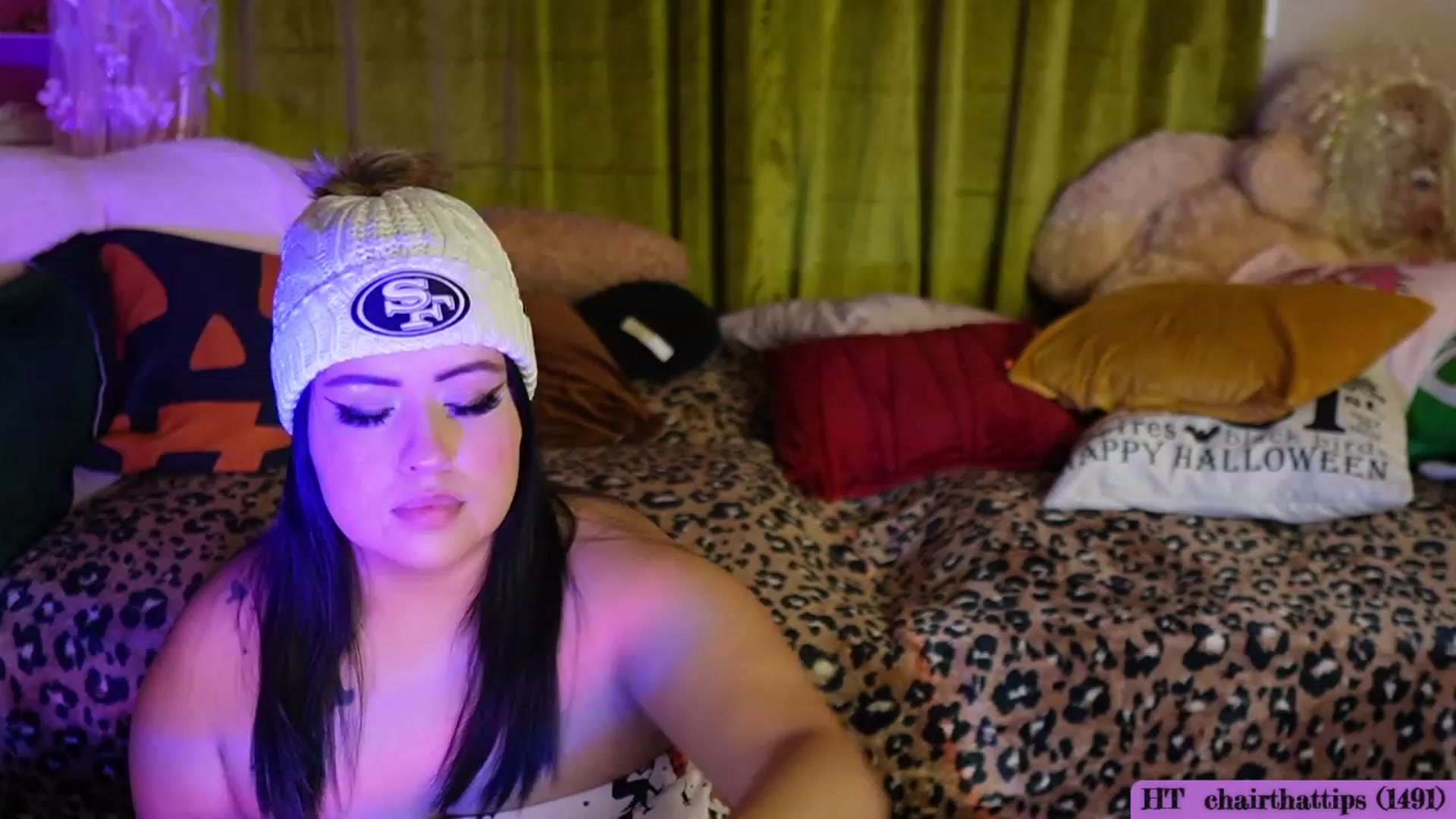 Gallery image thumbnail from Kamila__'s myfreecams stream on, 10/24/2023, 03:21 image 11 of 20