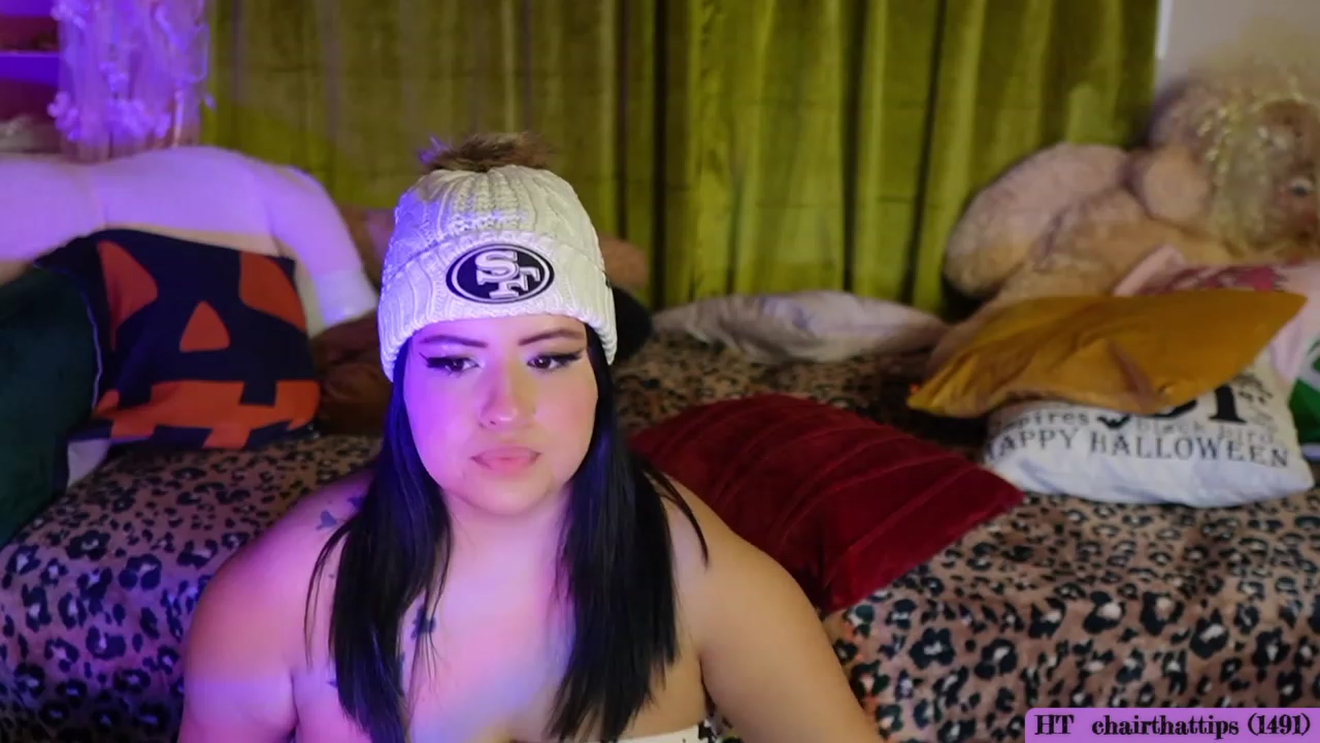 Gallery image thumbnail from Kamila__'s myfreecams stream on, 10/24/2023, 03:21 image 16 of 20