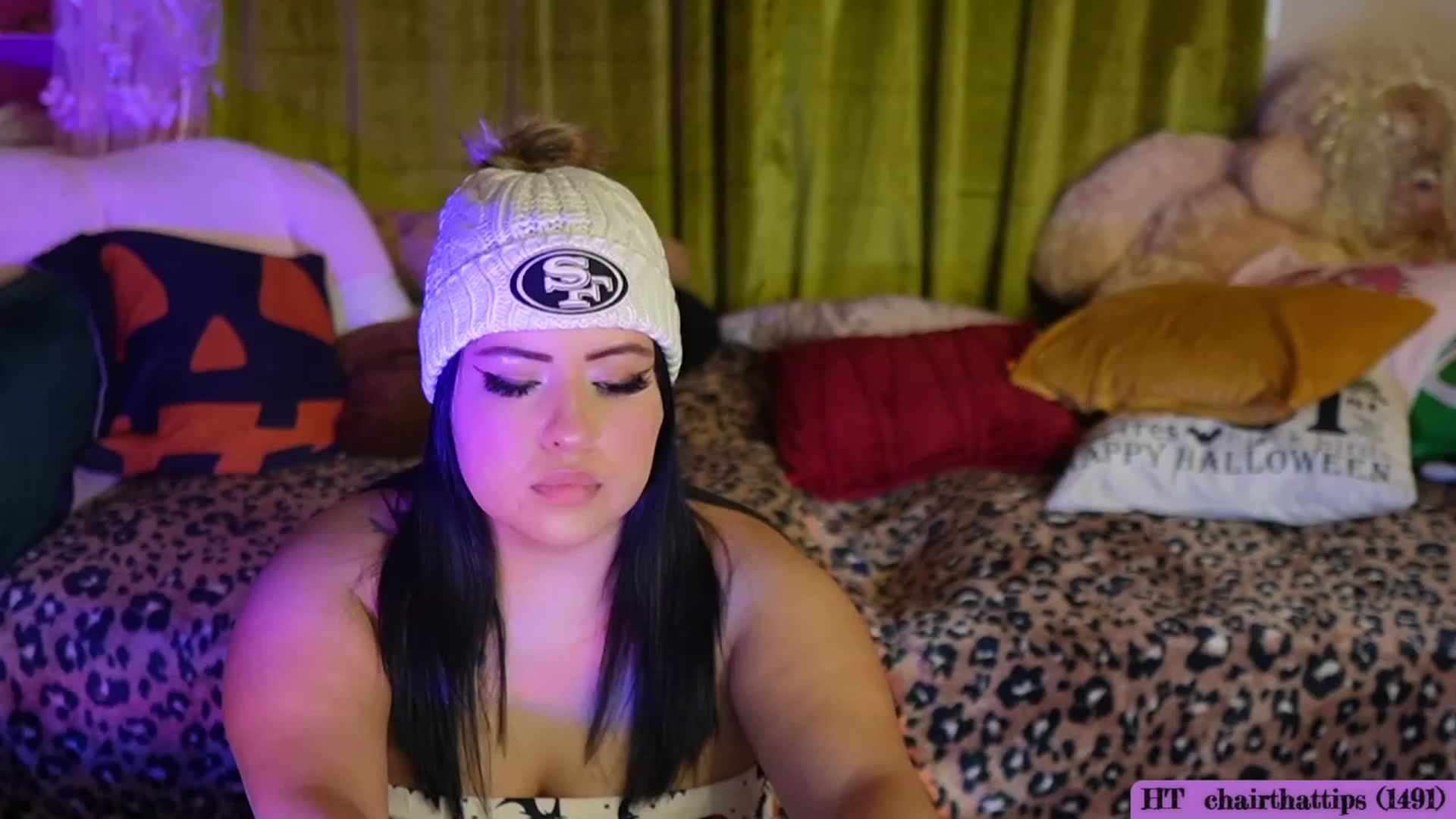 Gallery image thumbnail from Kamila__'s myfreecams stream on, 10/24/2023, 03:21 image 5 of 20