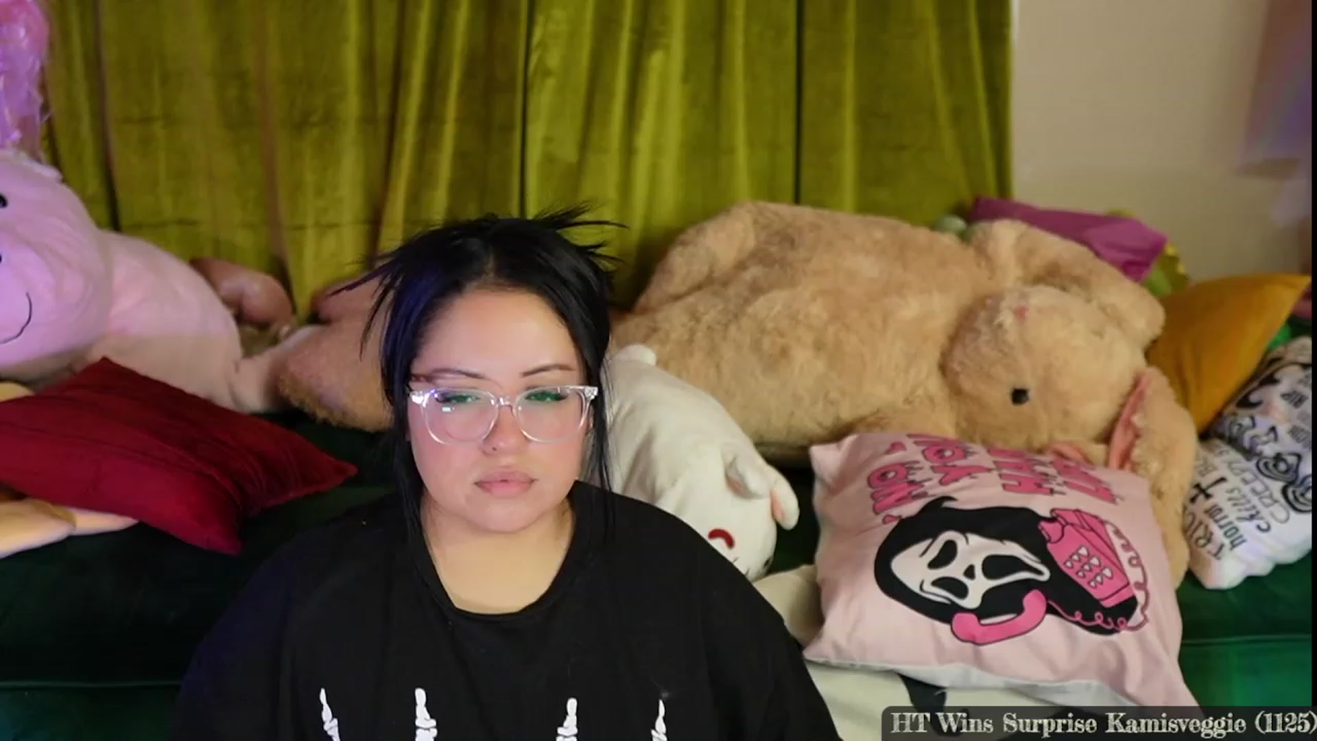 Gallery image thumbnail from Kamila__'s myfreecams stream on, 10/29/2023, 22:07 image 14 of 20