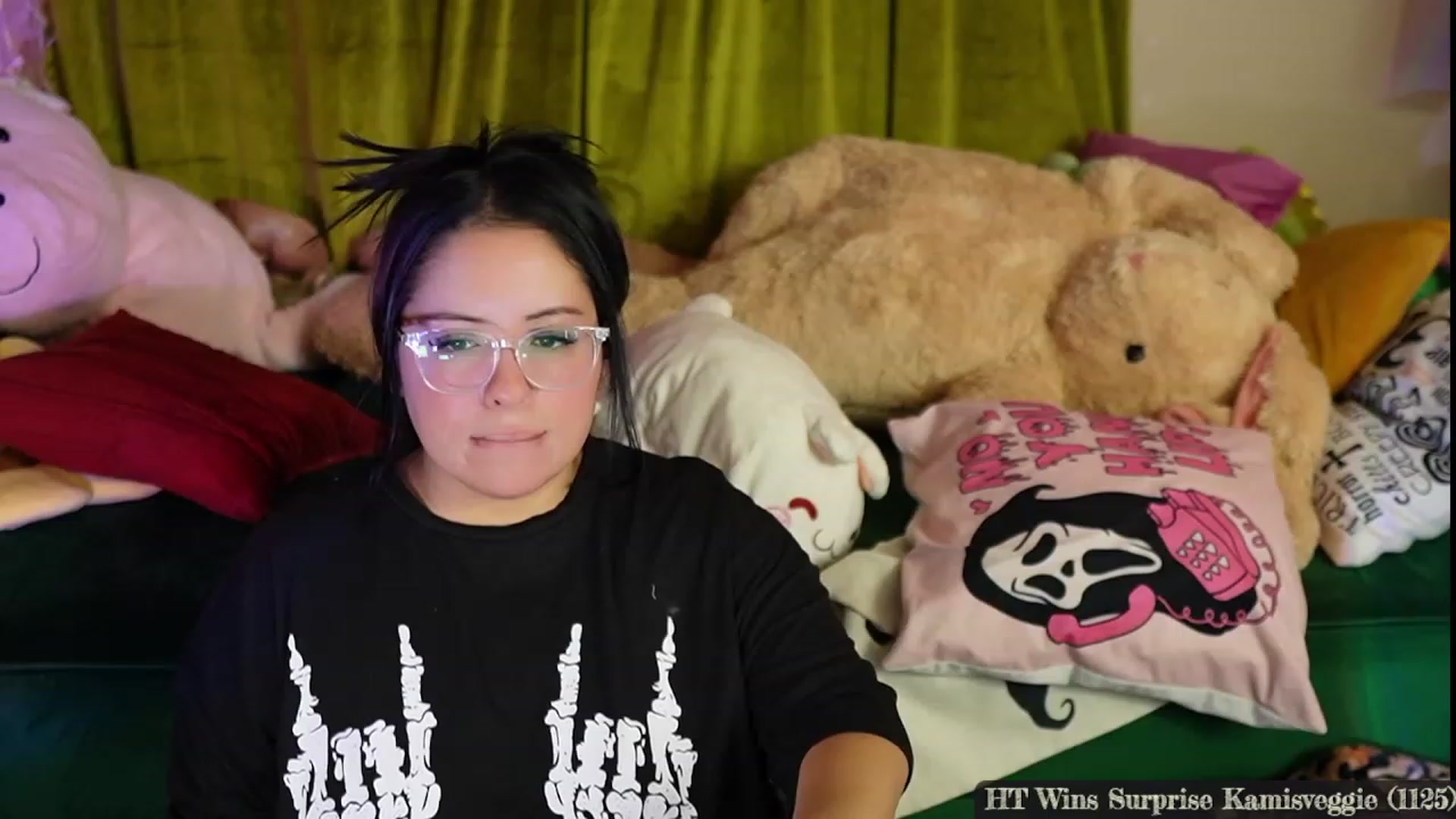 Gallery image thumbnail from Kamila__'s myfreecams stream on, 10/29/2023, 22:07 image 19 of 20