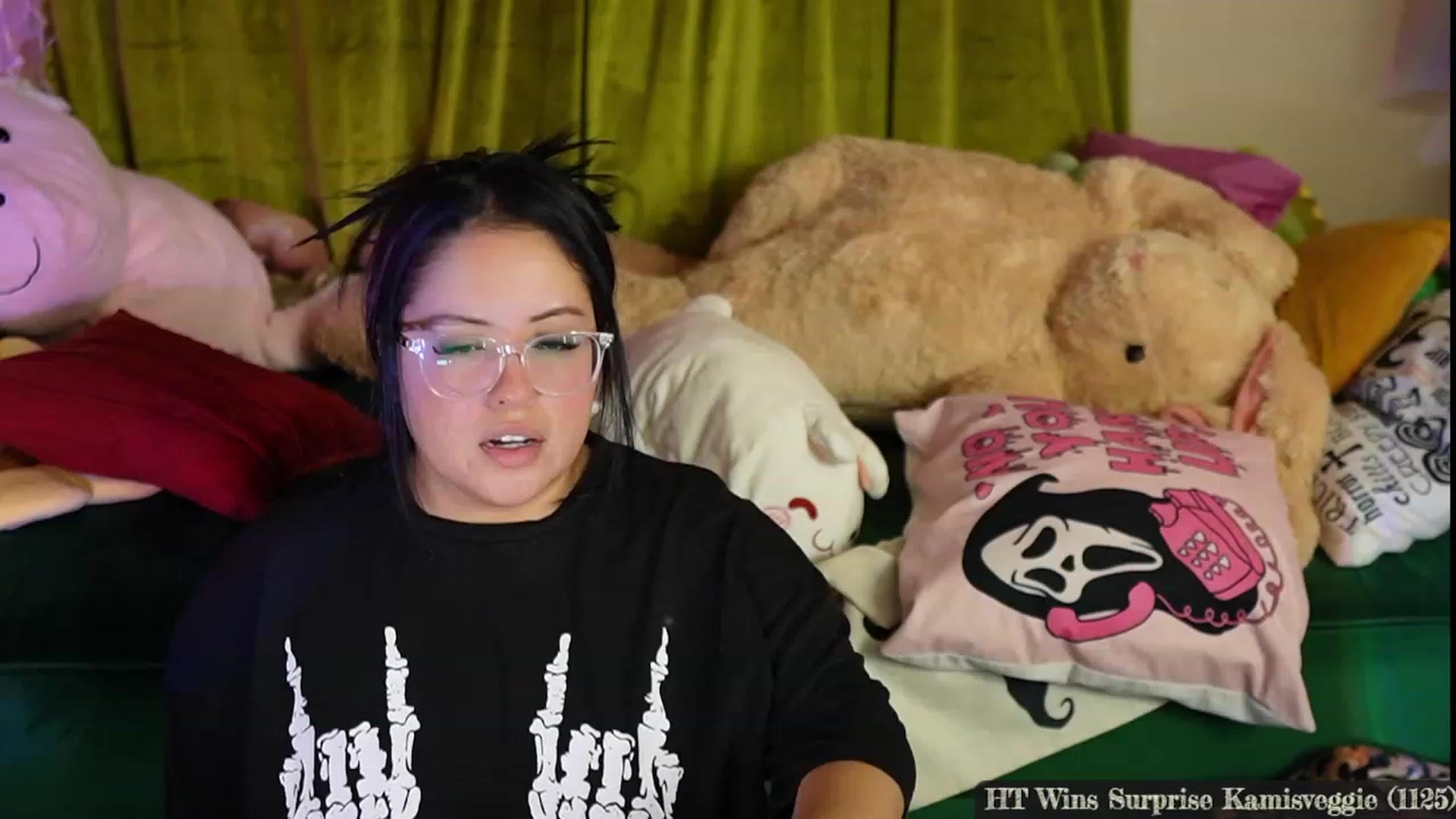 Gallery image thumbnail from Kamila__'s myfreecams stream on, 10/29/2023, 22:07 image 17 of 20