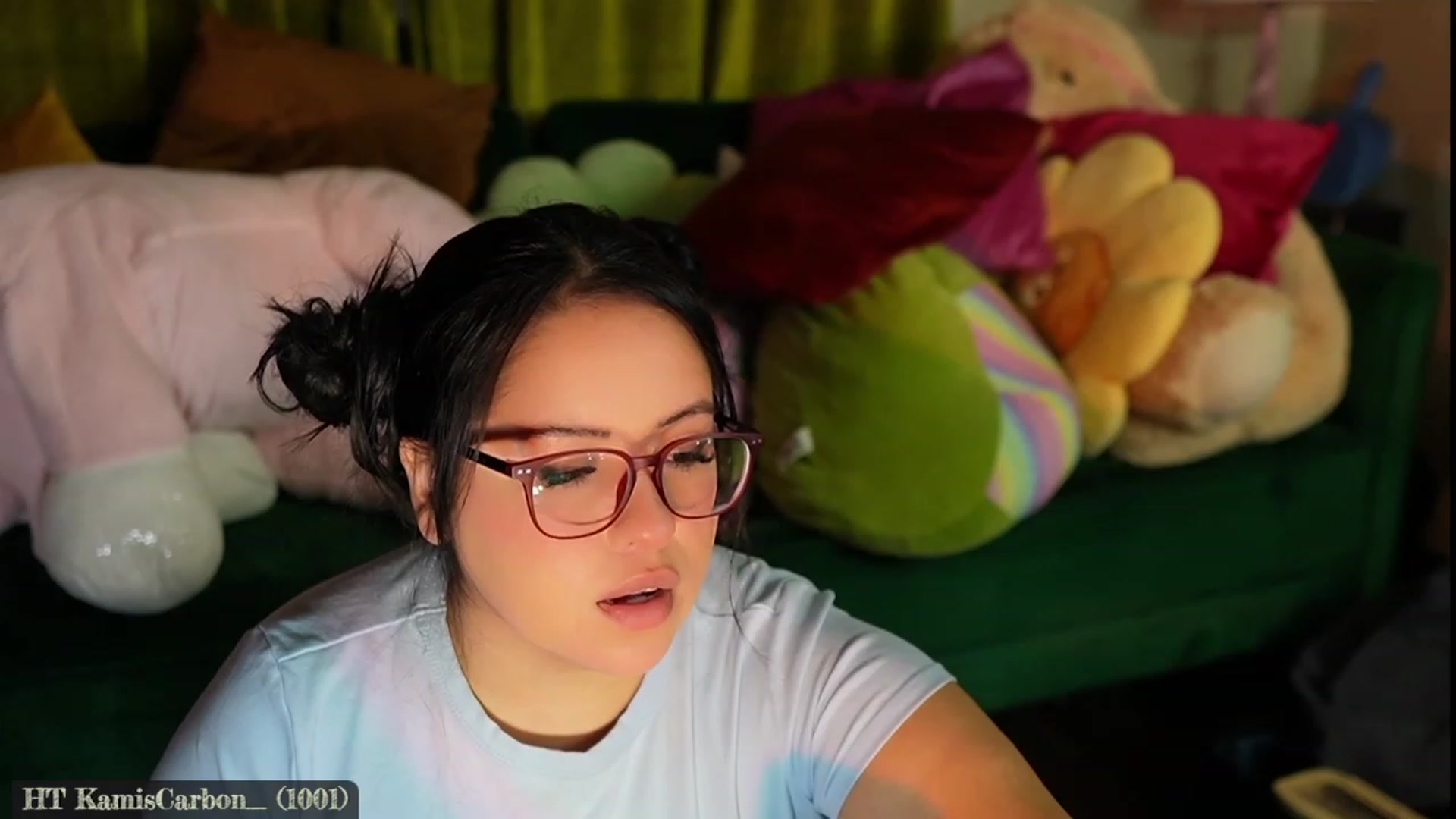 Gallery image thumbnail from Kamila__'s myfreecams stream on, 11/14/2023, 02:06 image 17 of 20