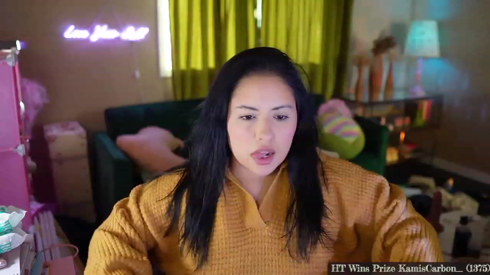 Gallery image thumbnail from Kamila__'s myfreecams stream on, 11/23/2023, 22:18 image 10 of 20