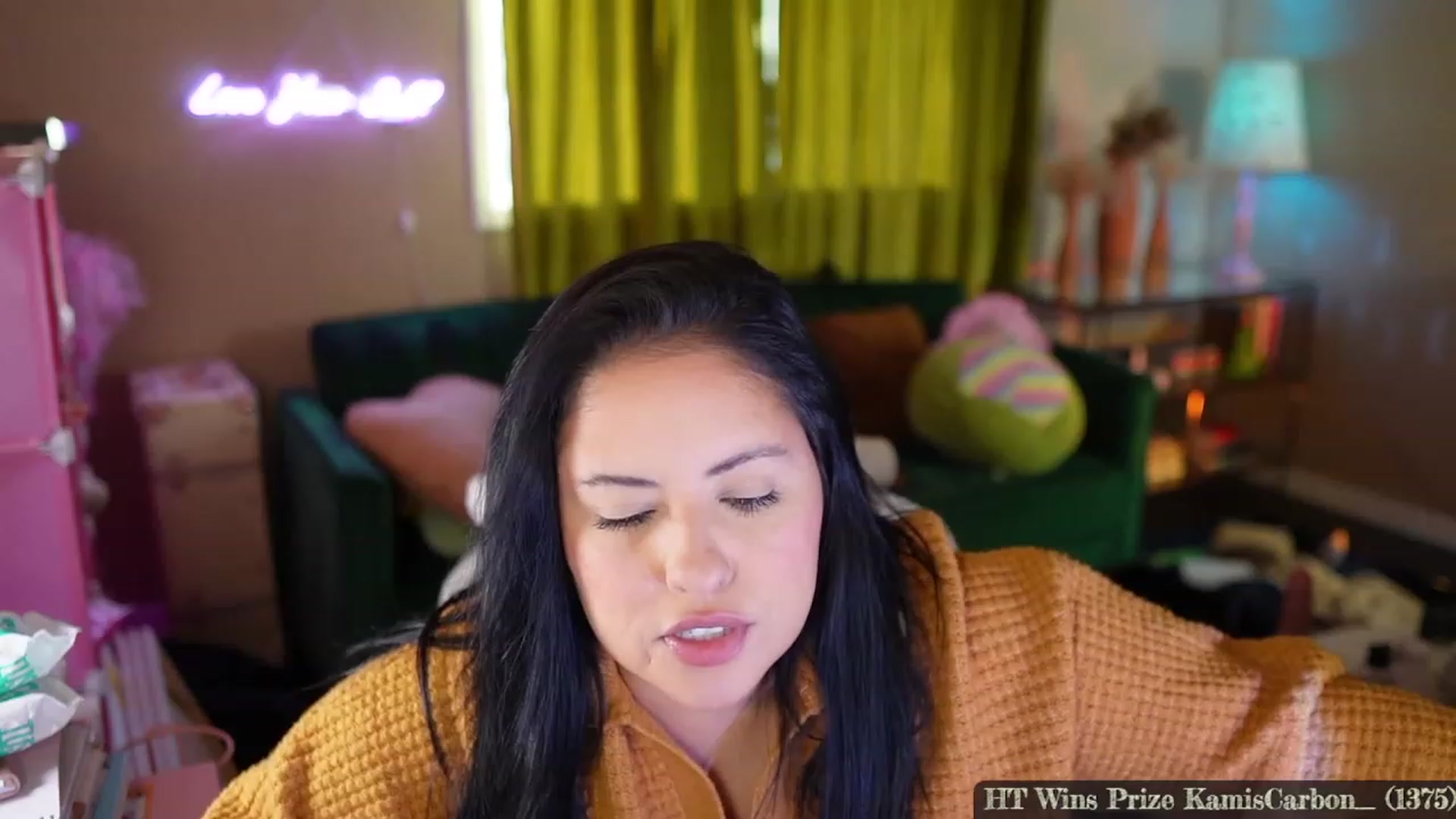Gallery image thumbnail from Kamila__'s myfreecams stream on, 11/23/2023, 22:18 image 12 of 20