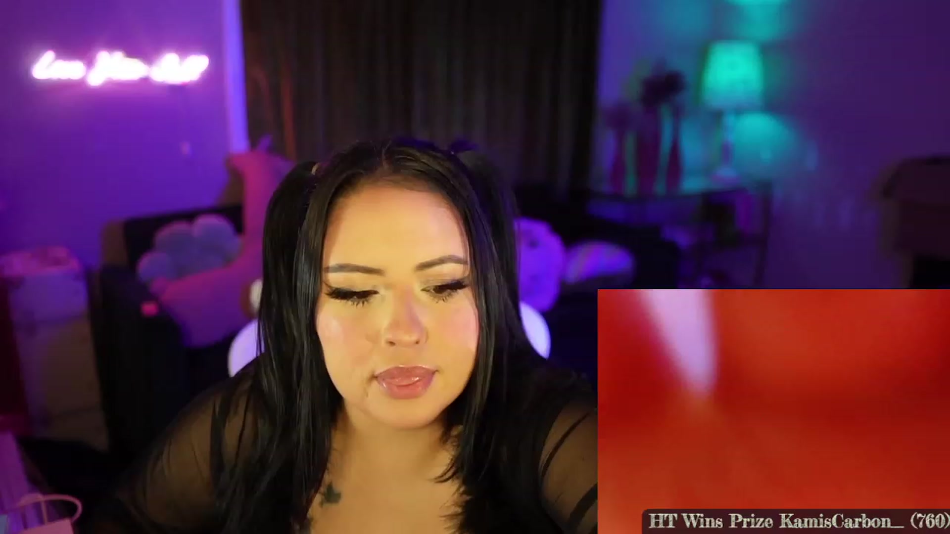 Gallery image thumbnail from Kamila__'s myfreecams stream on, 11/25/2023, 05:04 image 6 of 20