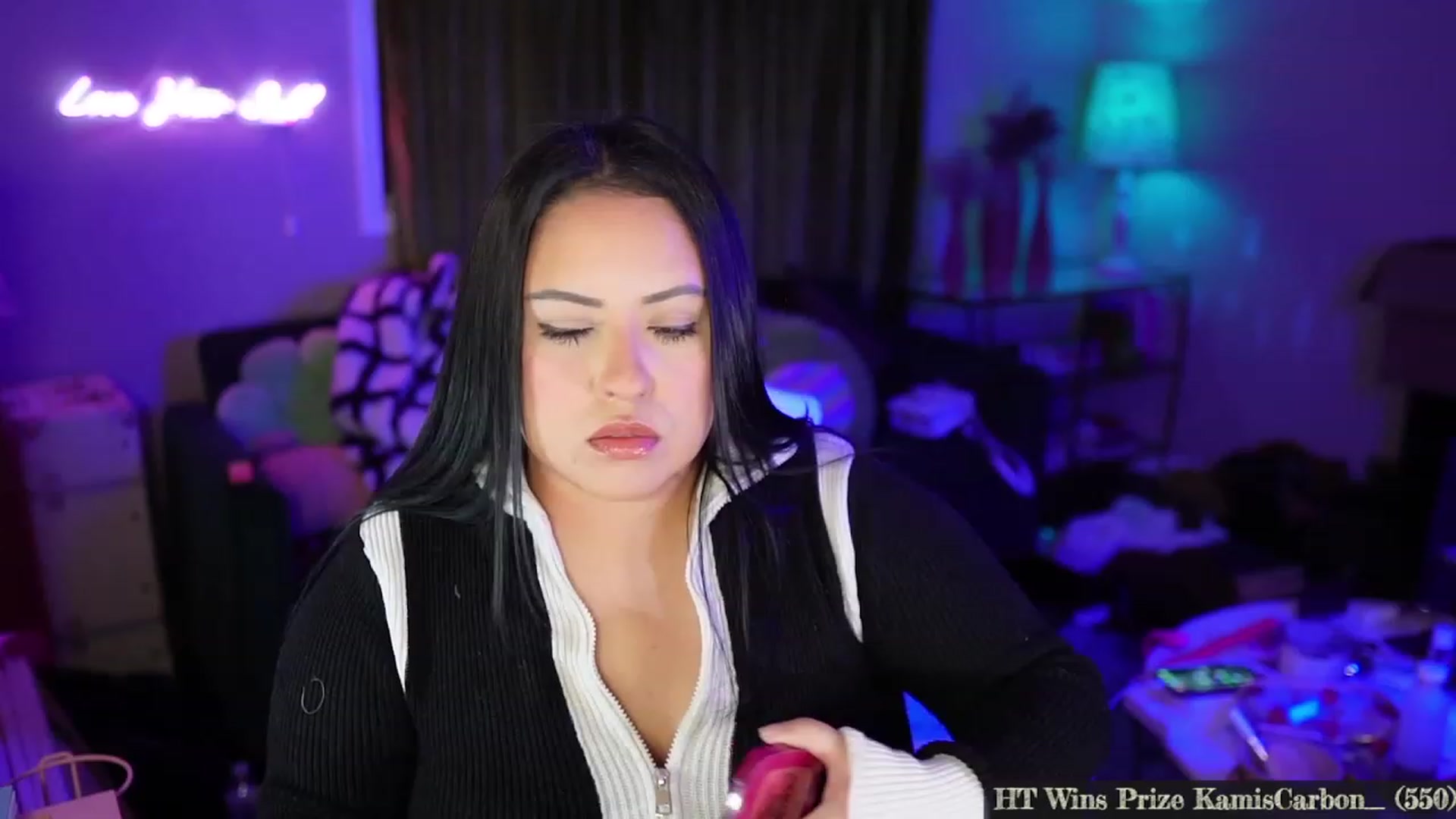 Gallery image thumbnail from Kamila__'s myfreecams stream on, 11/26/2023, 24:37 image 3 of 20