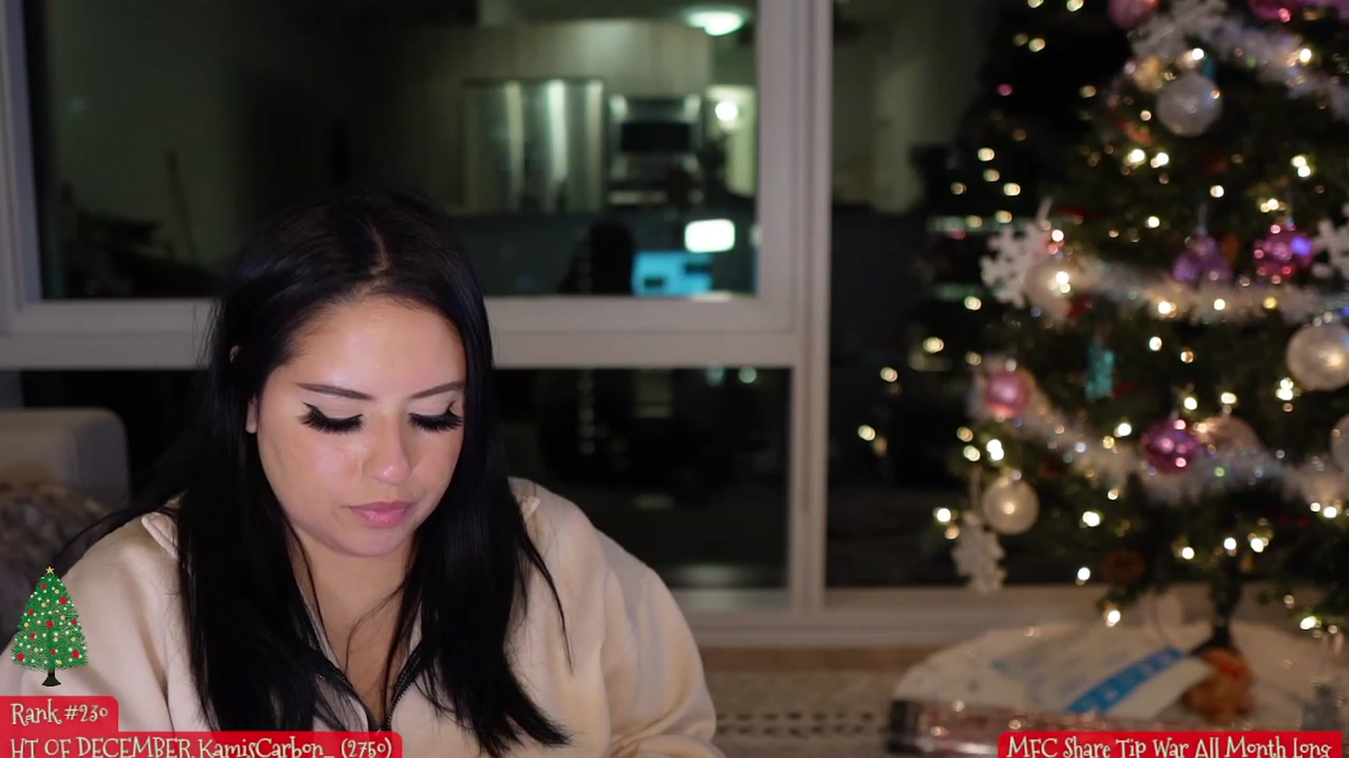Gallery image thumbnail from Kamila__'s myfreecams stream on, 12/07/2023, 08:58 image 14 of 20