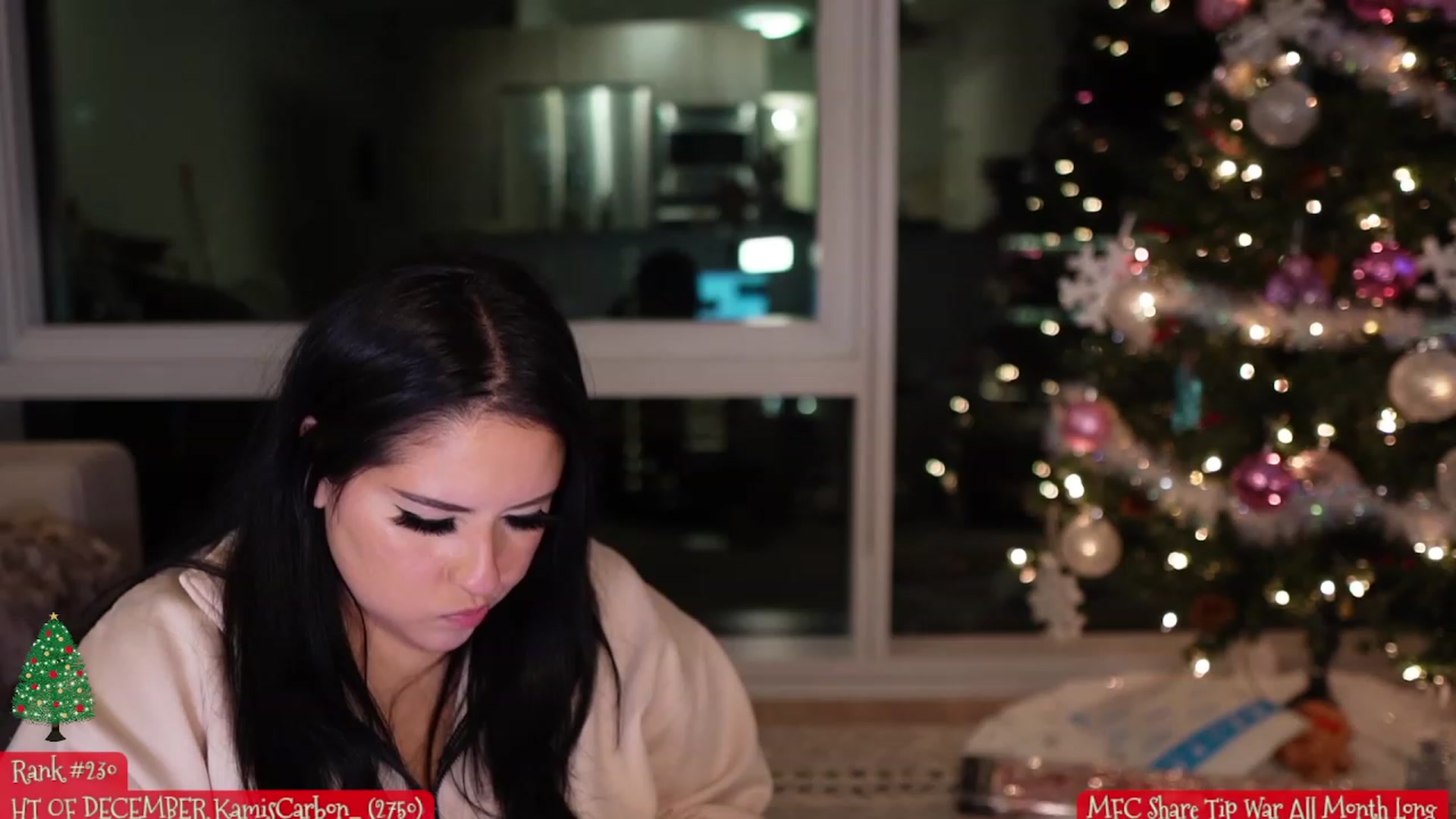 Gallery image thumbnail from Kamila__'s myfreecams stream on, 12/07/2023, 08:58 image 15 of 20