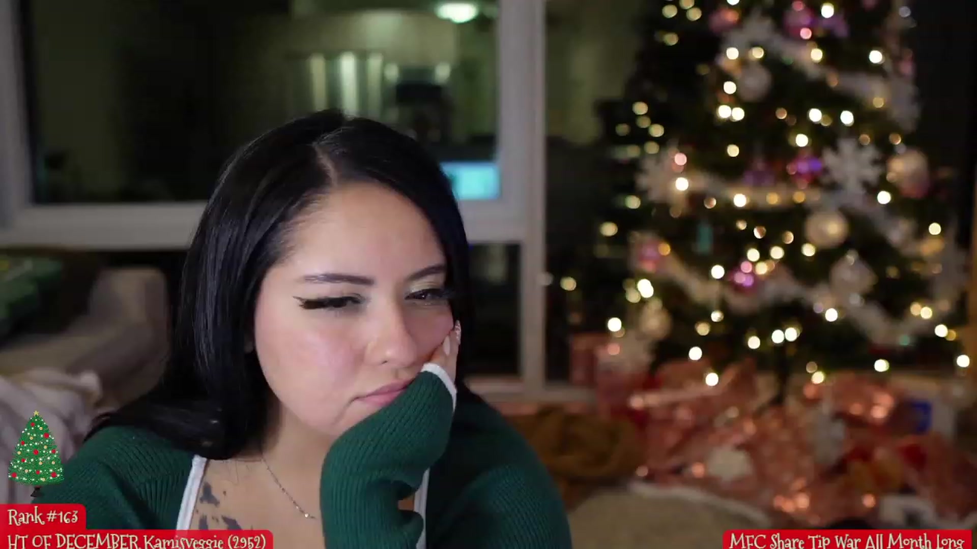 Gallery image thumbnail from Kamila__'s myfreecams stream on, 12/17/2023, 10:11 image 7 of 20