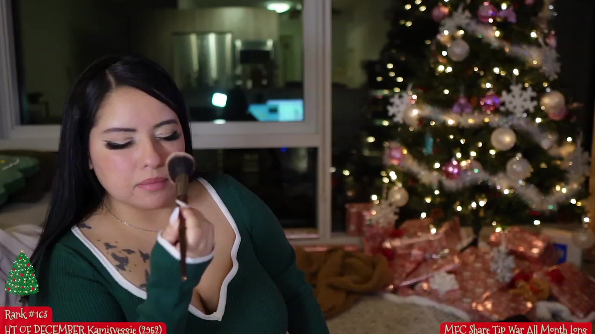 Gallery image thumbnail from Kamila__'s myfreecams stream on, 12/17/2023, 10:11 image 2 of 20