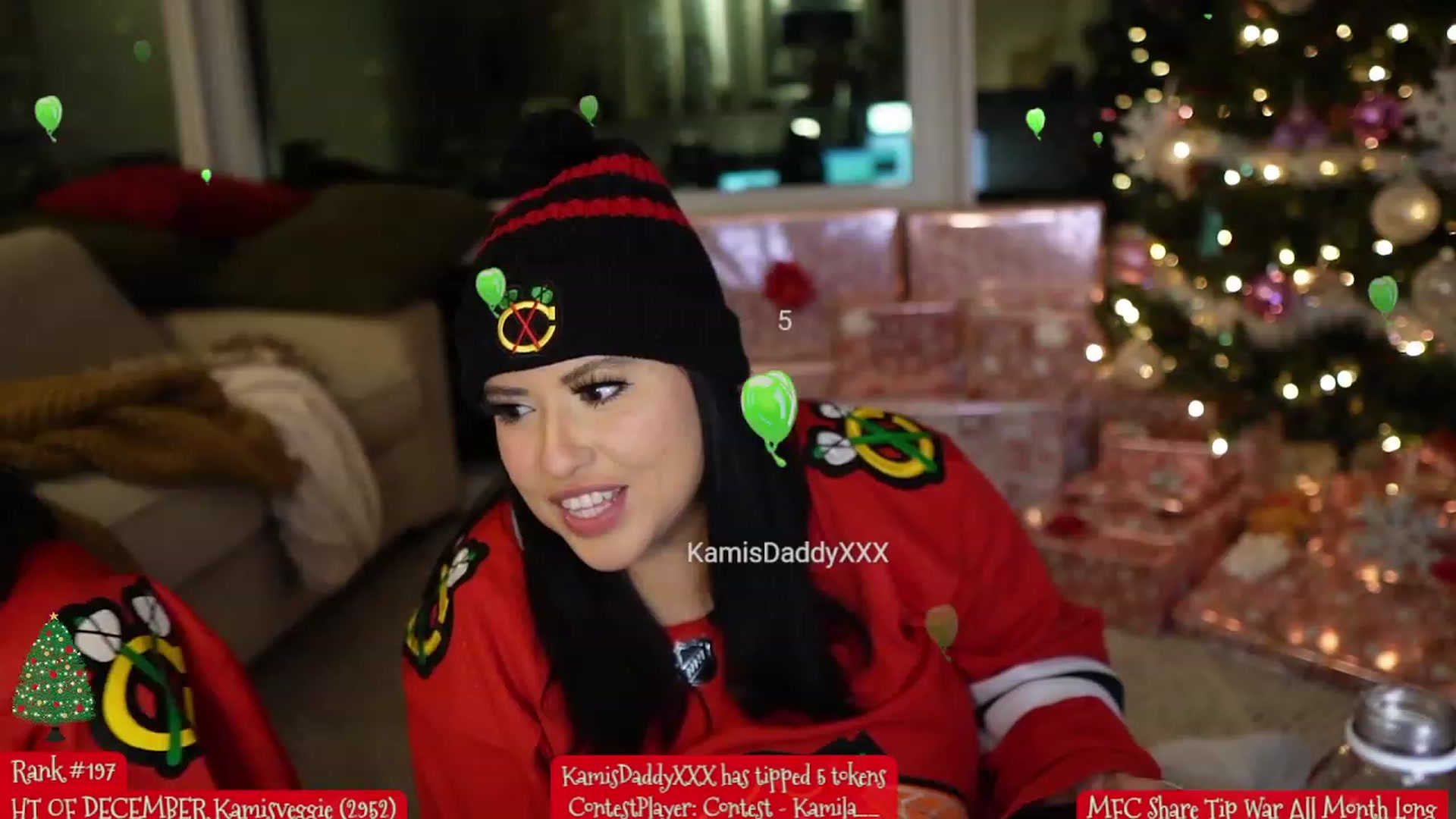 Gallery image thumbnail from Kamila__'s myfreecams stream on, 12/20/2023, 24:02 image 11 of 20