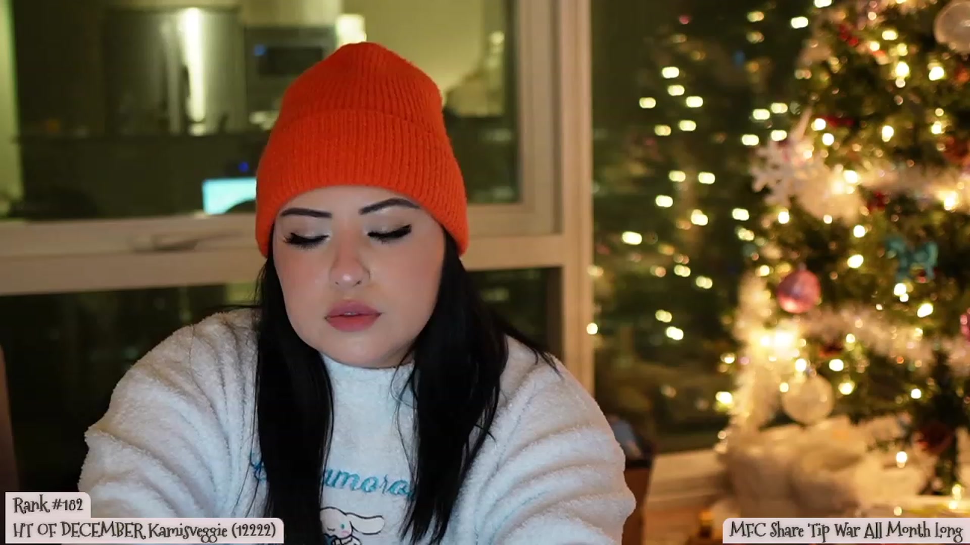 Gallery image thumbnail from Kamila__'s myfreecams stream on, 12/29/2023, 01:40 image 10 of 20
