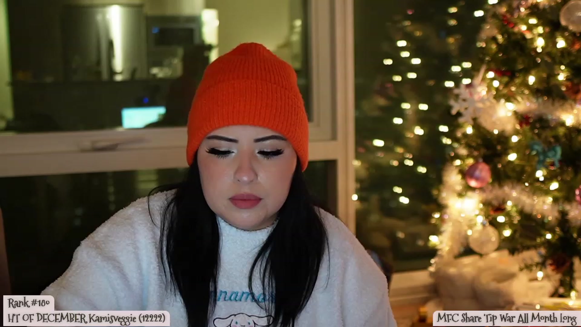 Gallery image thumbnail from Kamila__'s myfreecams stream on, 12/29/2023, 01:40 image 15 of 20