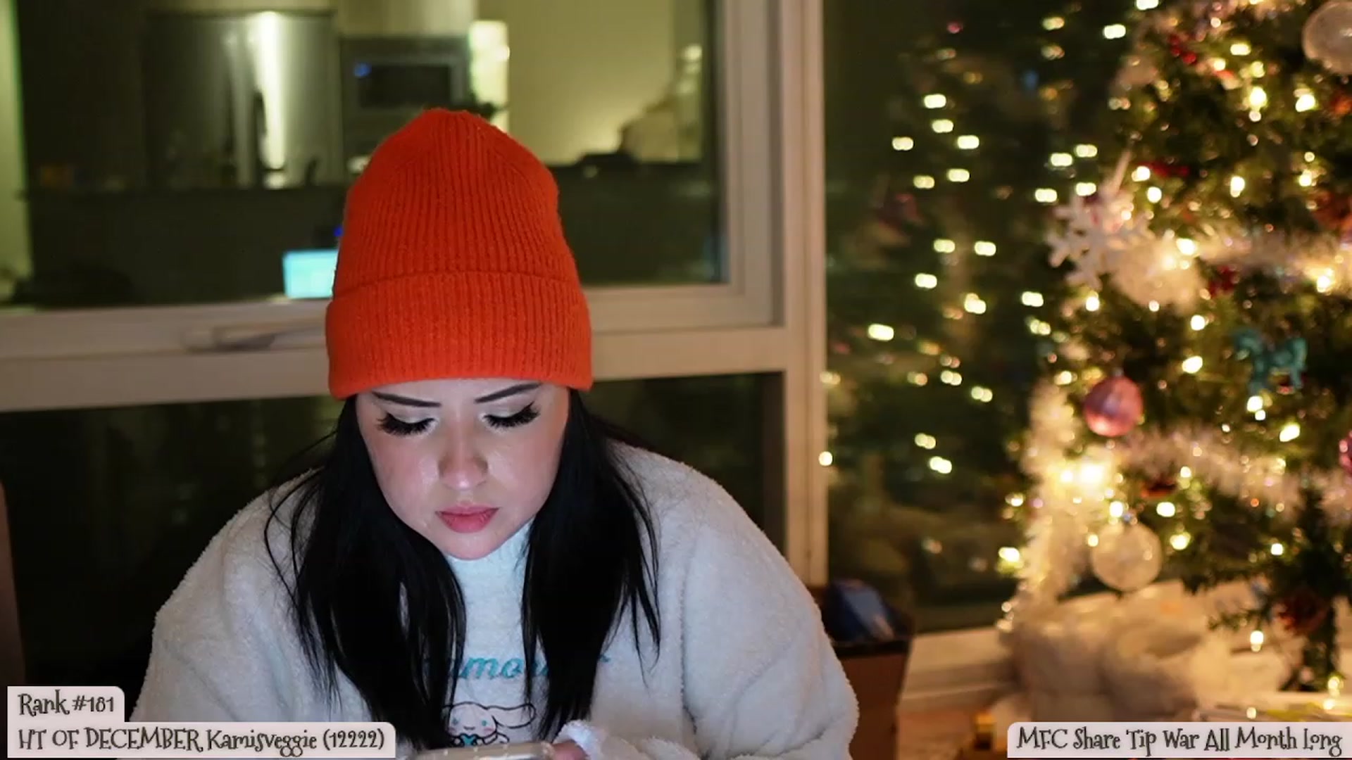 Gallery image thumbnail from Kamila__'s myfreecams stream on, 12/29/2023, 02:42 image 16 of 20