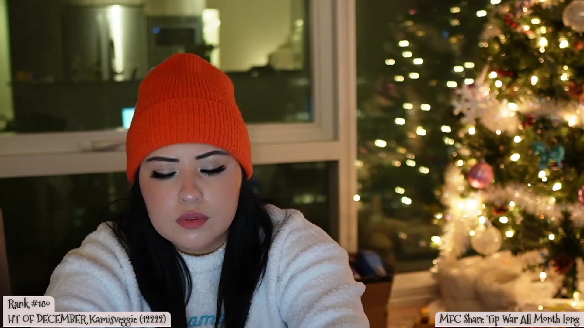 Gallery image thumbnail from Kamila__'s myfreecams stream on, 12/29/2023, 02:42 image 10 of 20