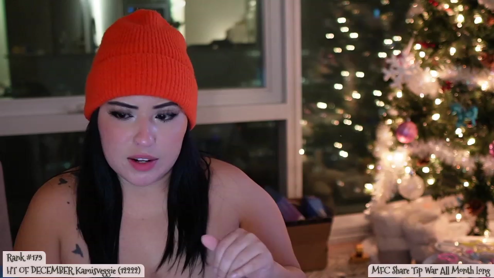 Gallery image thumbnail from Kamila__'s myfreecams stream on, 12/29/2023, 03:09 image 13 of 20