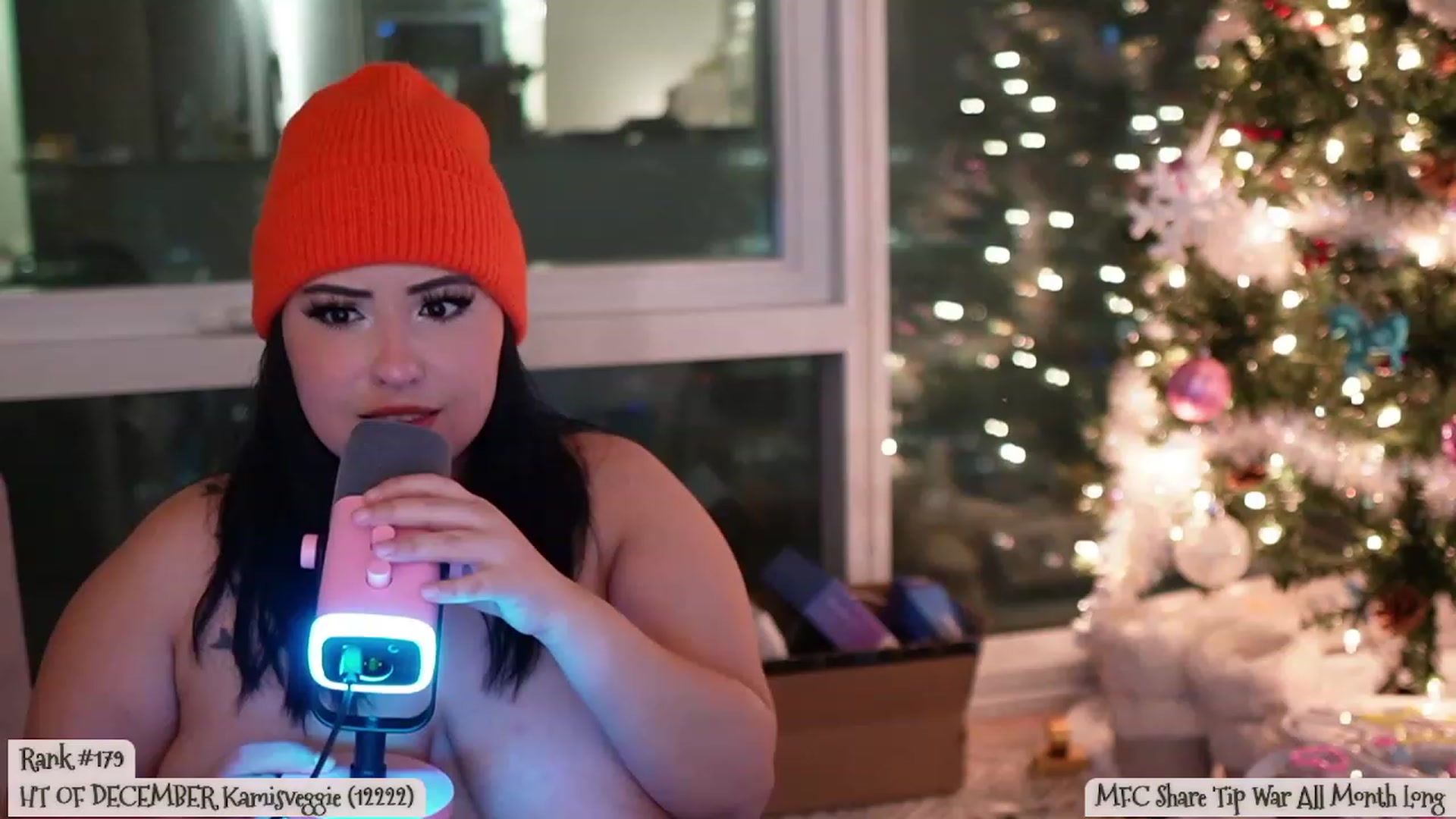 Gallery image thumbnail from Kamila__'s myfreecams stream on, 12/29/2023, 03:09 image 11 of 20