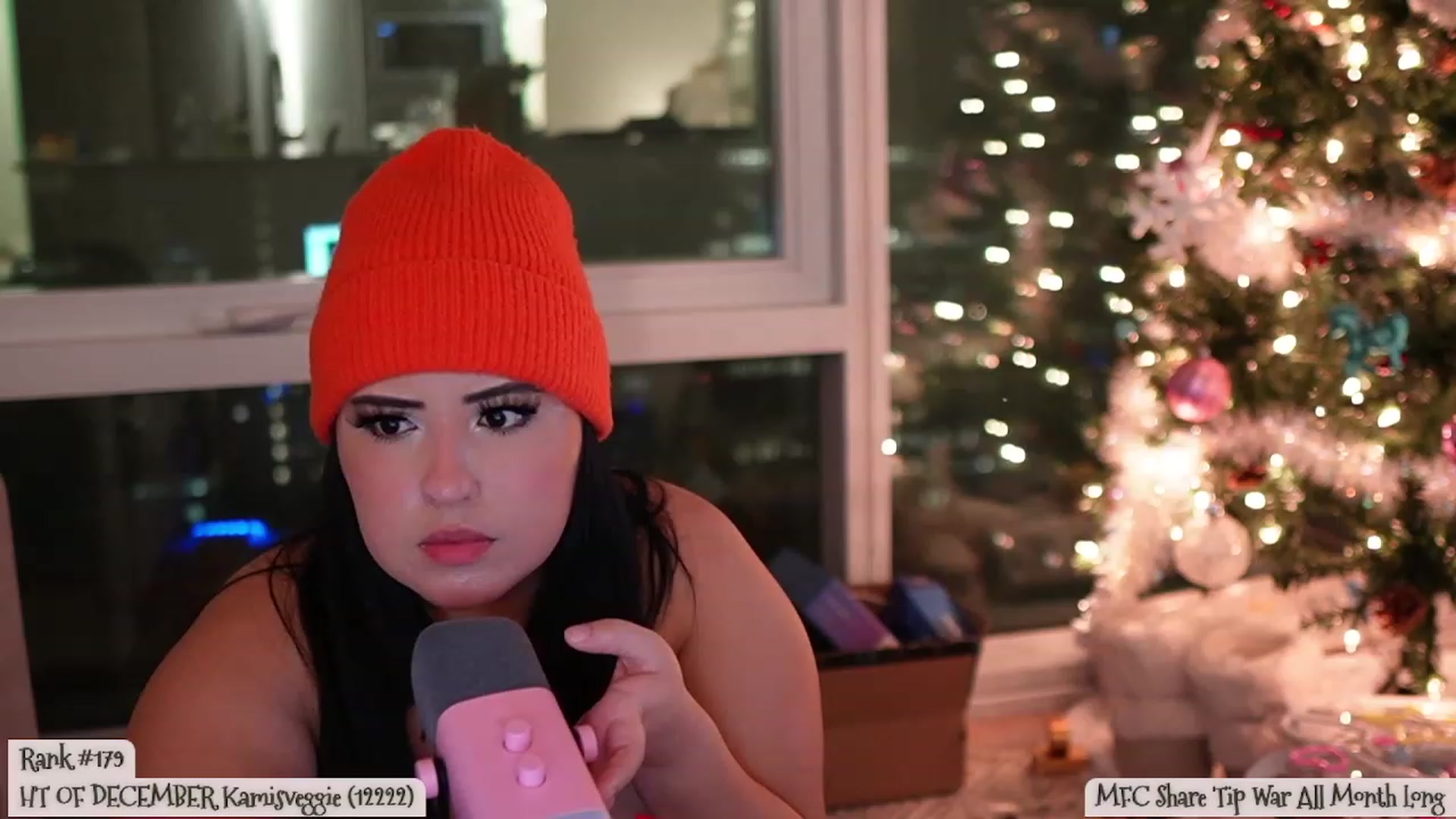 Gallery image thumbnail from Kamila__'s myfreecams stream on, 12/29/2023, 03:09 image 6 of 20