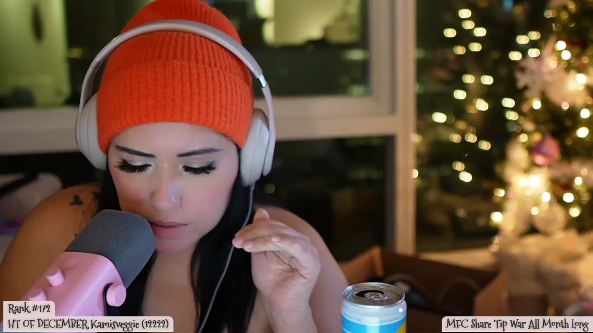 Gallery image thumbnail from Kamila__'s myfreecams stream on, 12/29/2023, 06:59 image 9 of 20