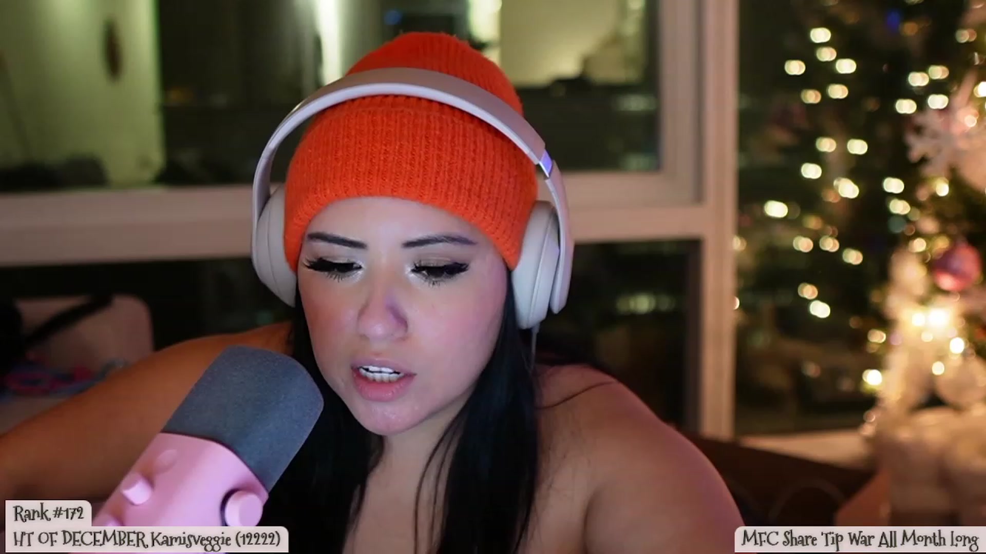 Gallery image thumbnail from Kamila__'s myfreecams stream on, 12/29/2023, 06:59 image 18 of 20