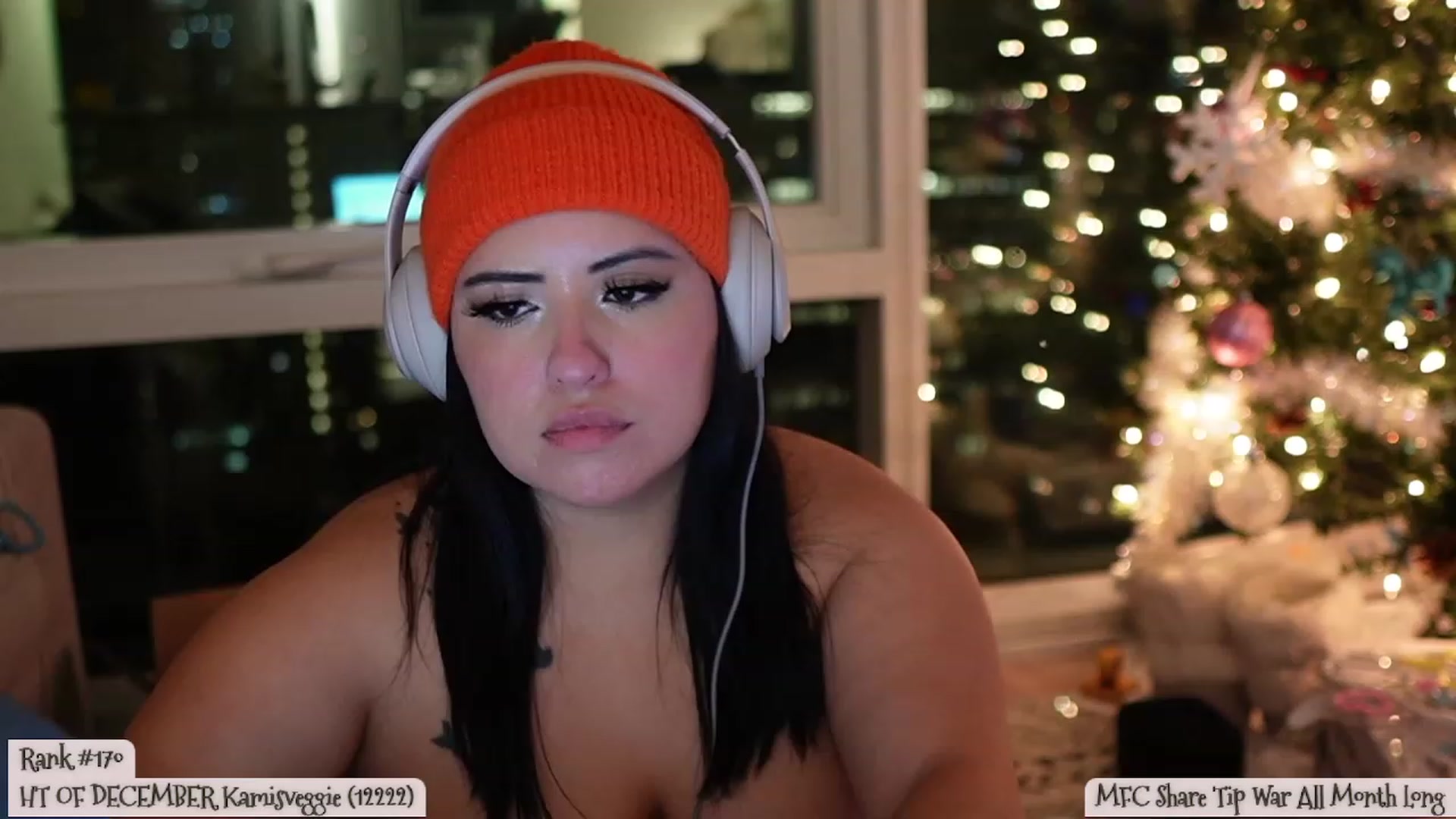 Gallery image thumbnail from Kamila__'s myfreecams stream on, 12/29/2023, 09:01 image 6 of 20